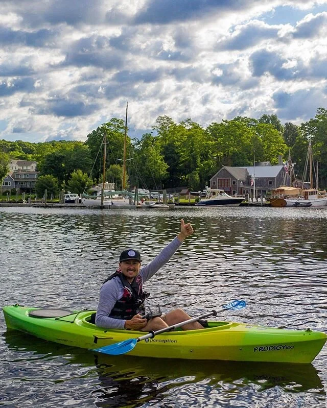 That kayak life! @cove_landing_marina #connecticut #connecticut_igers #connecticutgram #ctmixmaster #lymect #winter #onlyinconnecticut #naturalconnecticut #stunnersoninsta #ig_masterpiece #landscape #landscapephotography #landscapehunter #landscapelo
