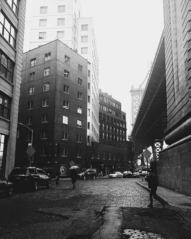 ⚫️⚪️ Angles of DUMBO
.
.
.
#bnw_sundays