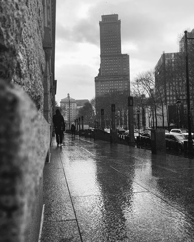 ⚫️⚪️🚶&zwj;♂️
.
.
.
#bnw_sundays