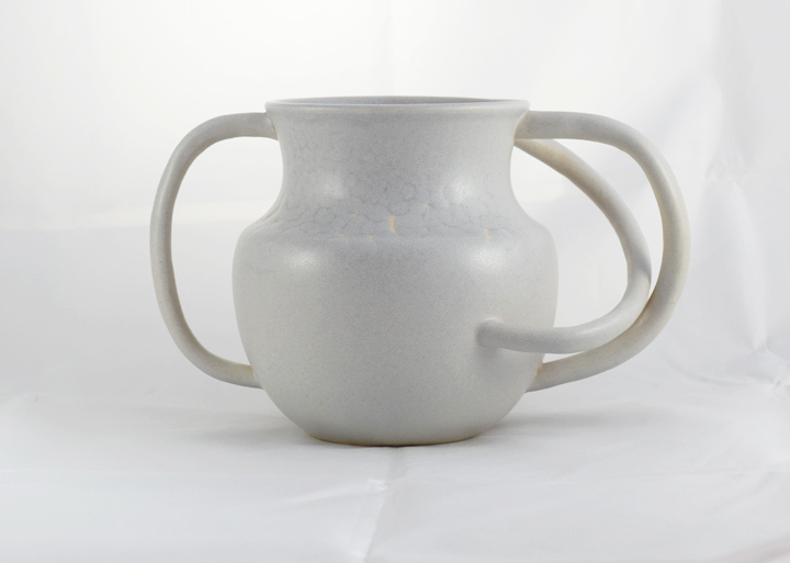 3-handled vessel