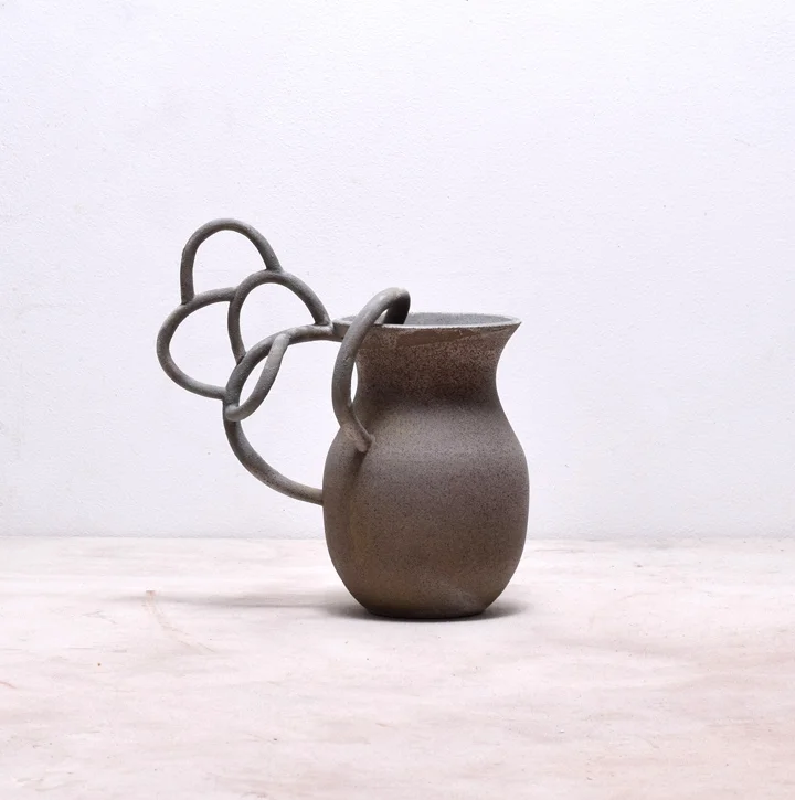 Multi-handled vessel