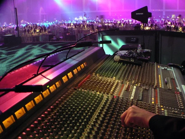 Multiple outputs allow your live sound engineer flexibility in creating your ideal mix.