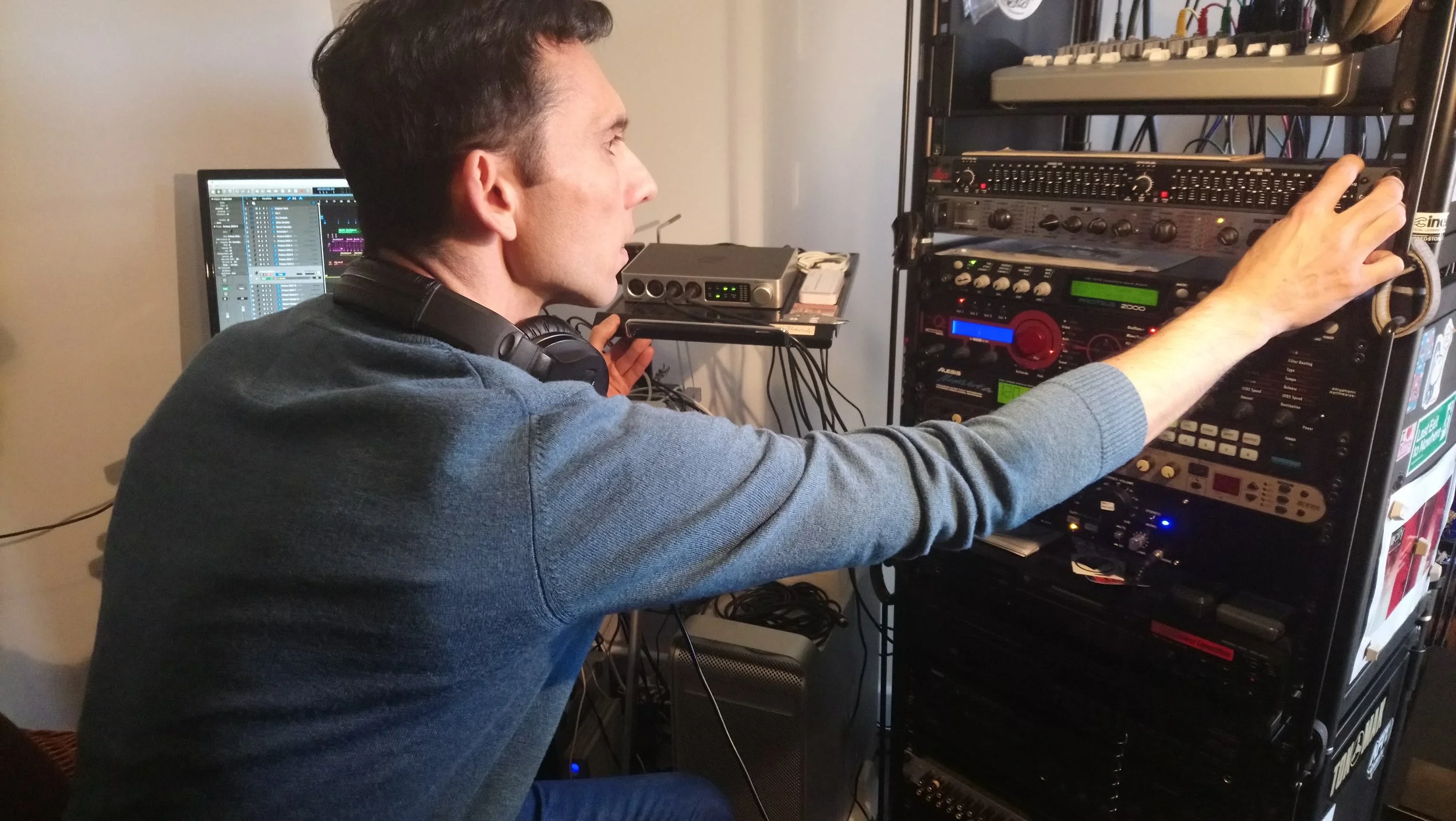 Unit Sound &amp; Graphic