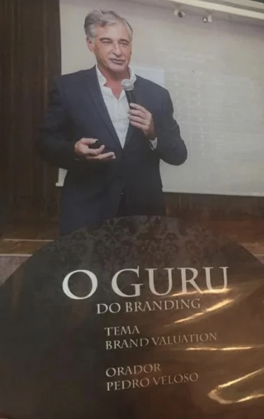 O Guru.jpg
