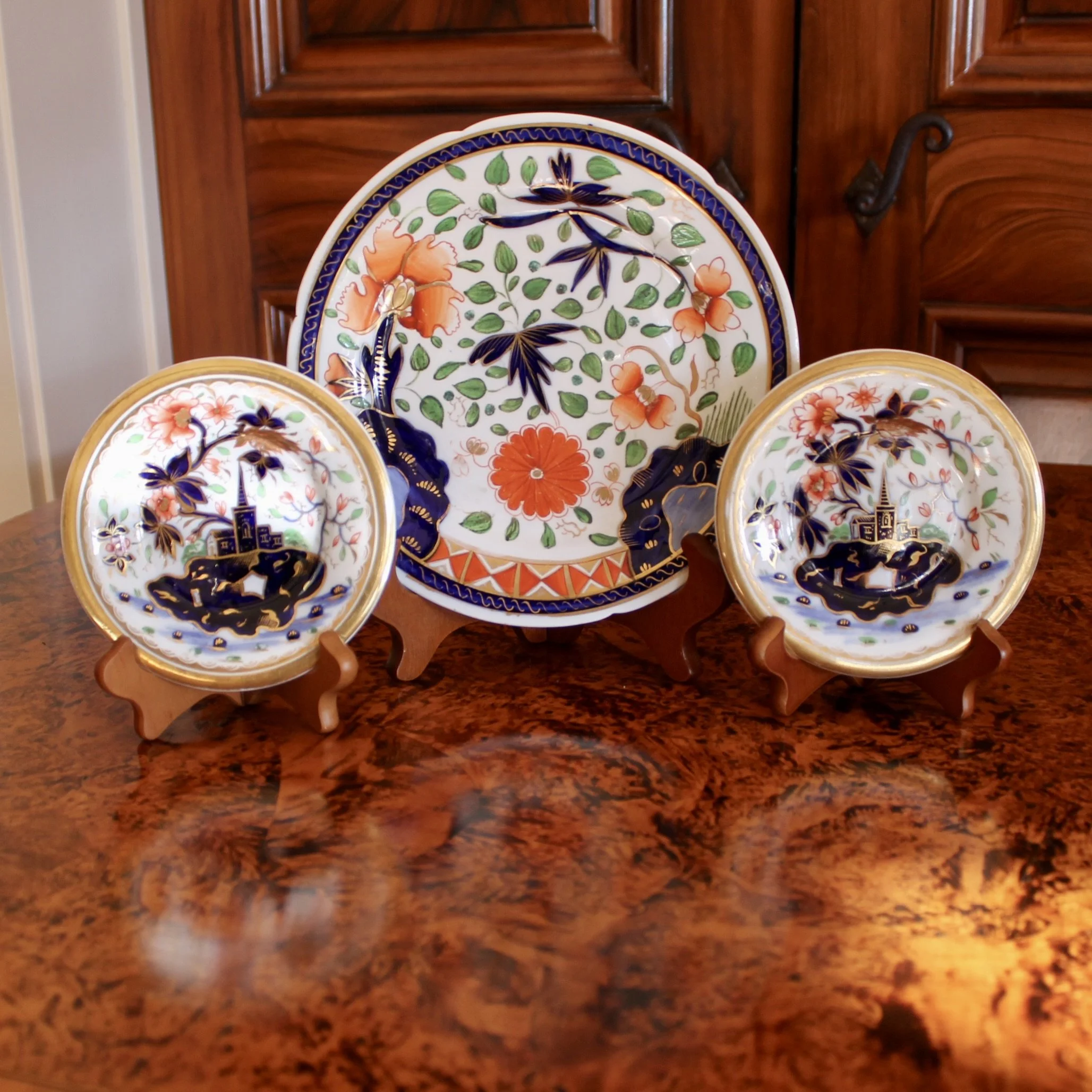 Trio of Coalport Imari Porcelain Plates, Early 19th Century