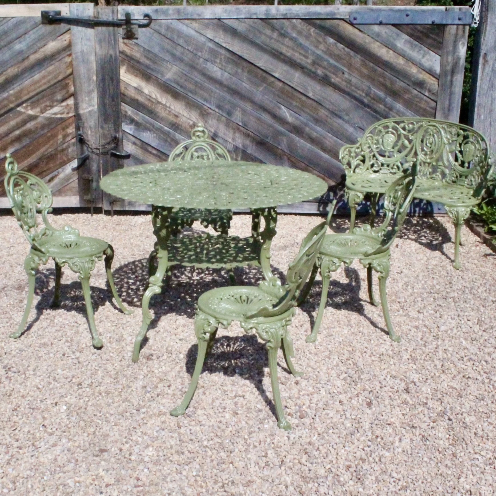 Set of Green Painted Metal Outdoor Garden Furniture: Antique Cameo Pattern, Six Pieces