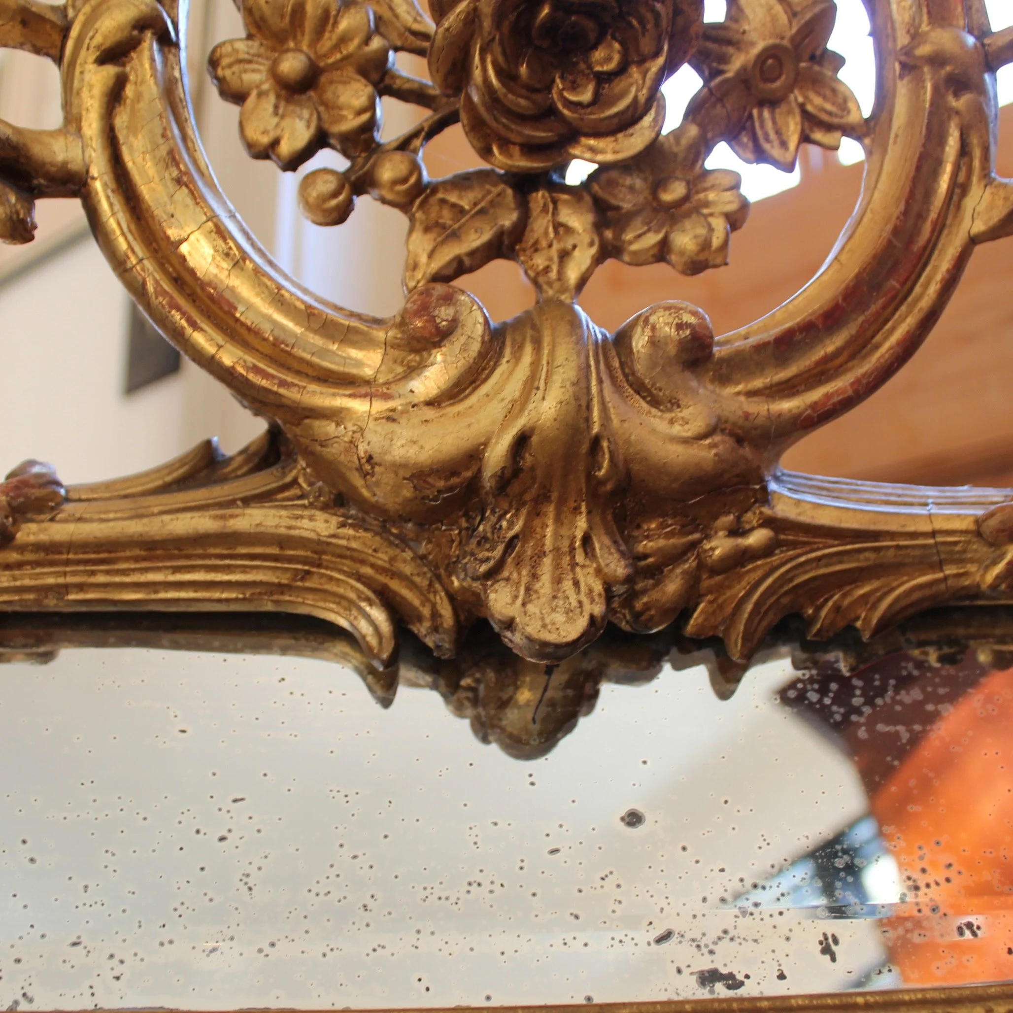 Large-French-Giltwood-Rococo-Carved-Mirror With Palm Fronds (10)