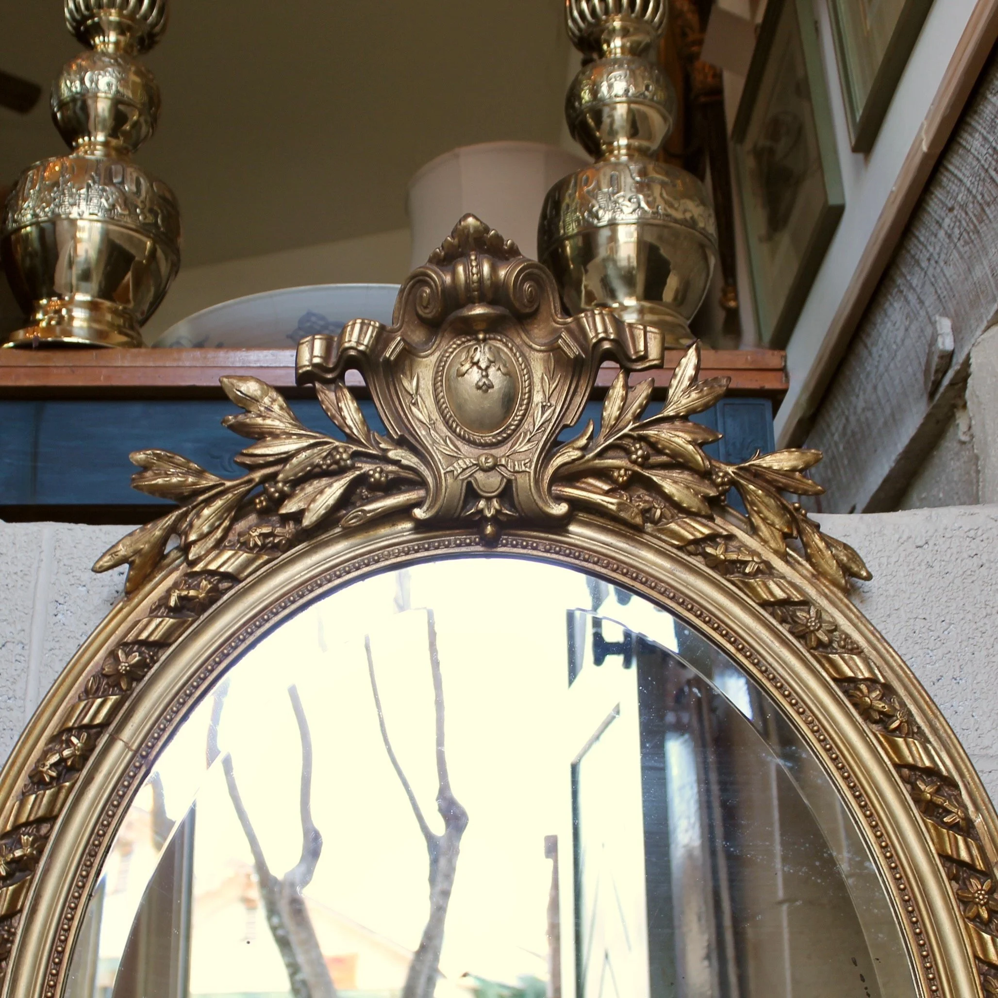 Large-French-Belle-Époque-Era-Gilded-Oval-Mirror (11)-top