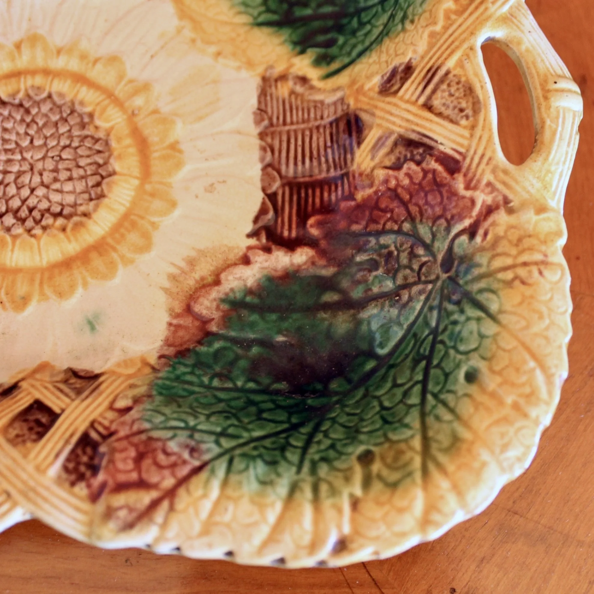 Sunflower Begonia Leaf Majolica