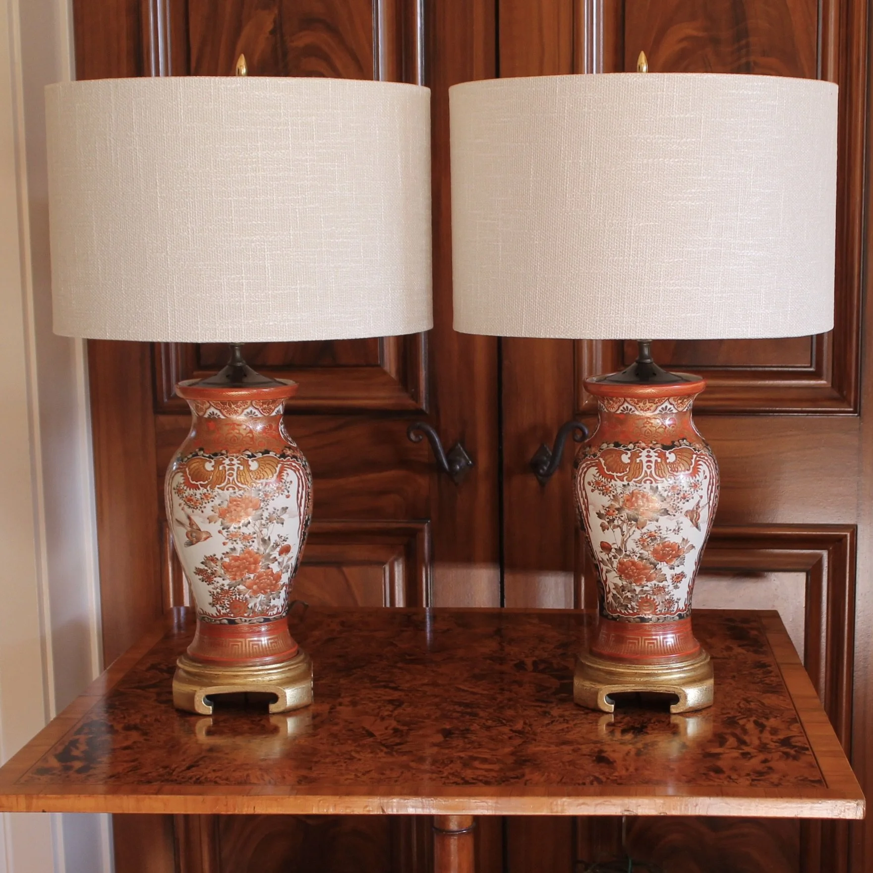 Pair Antique Japanese Kutani Porcelain Vase Lamps