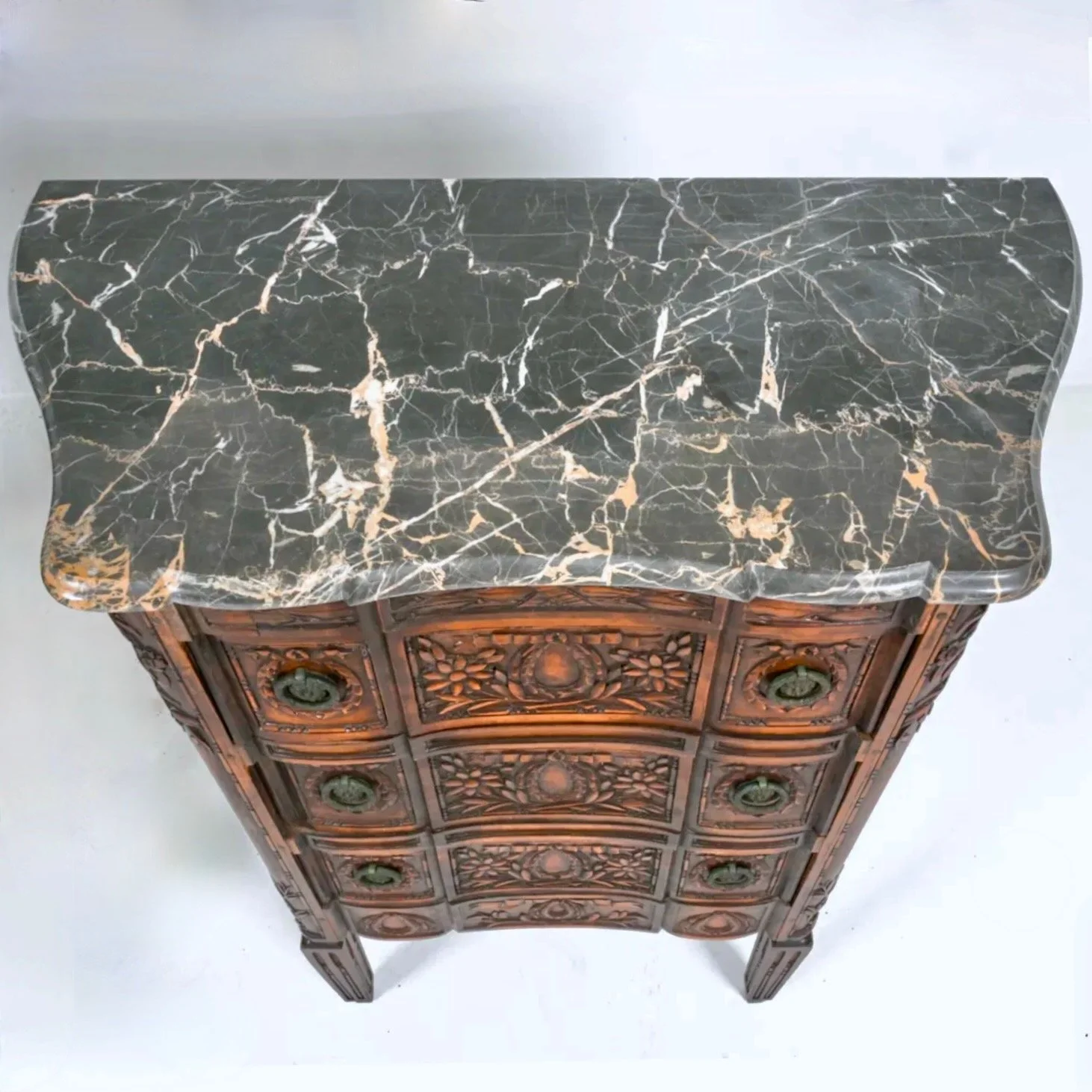 pair-of-small-Louis XVI-neoclassical-carved-walnut-commodes (7)-top