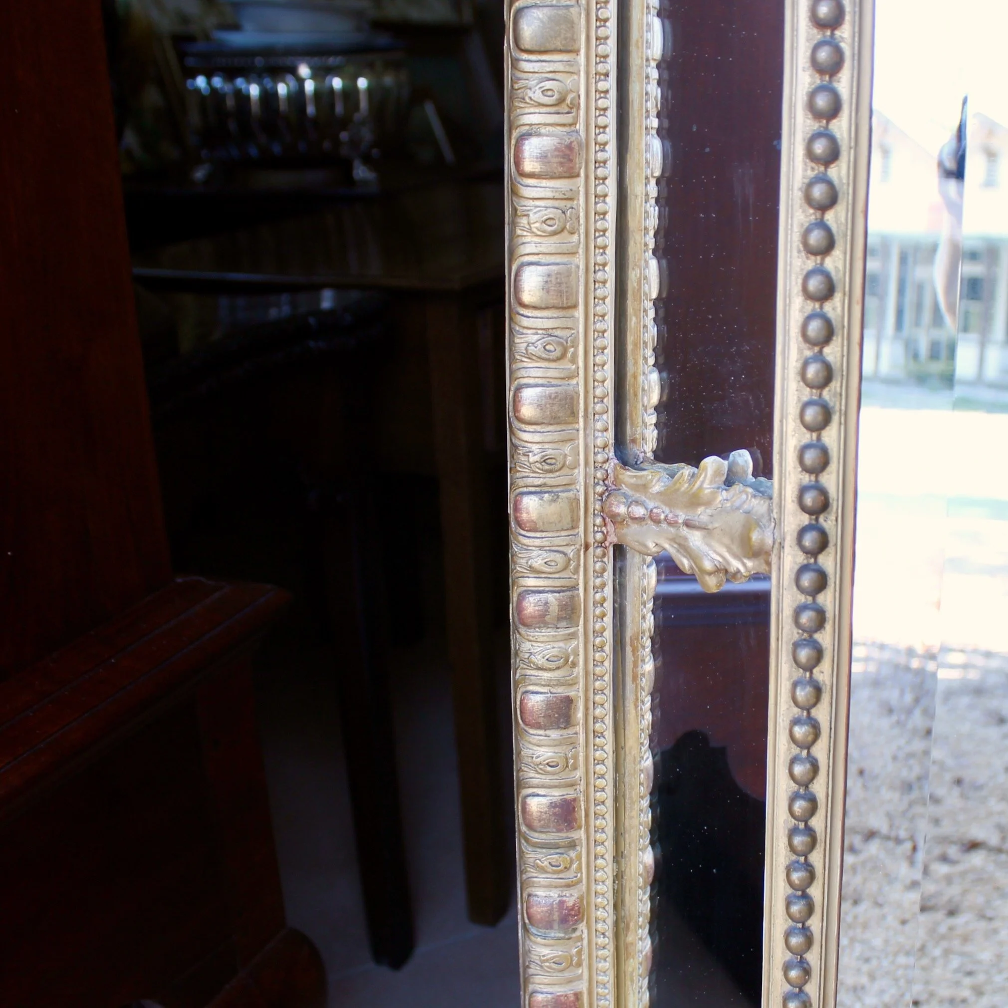 large-french-gilt-borderglass-pier-mirror-with-rococo-crest-19th-century (10)-detail