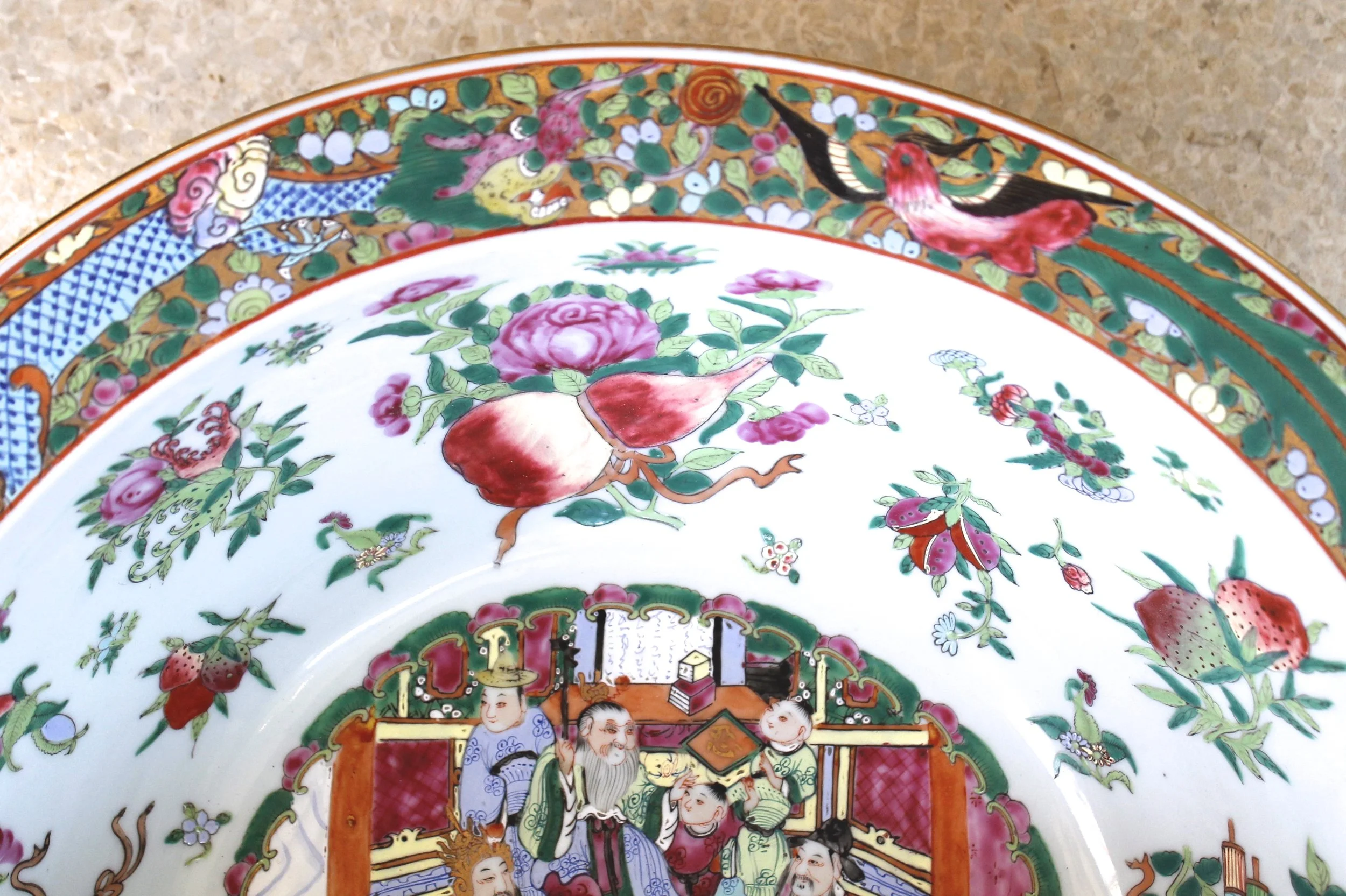 Large Rose Mandarin Basin with Dragon Decorated Rim