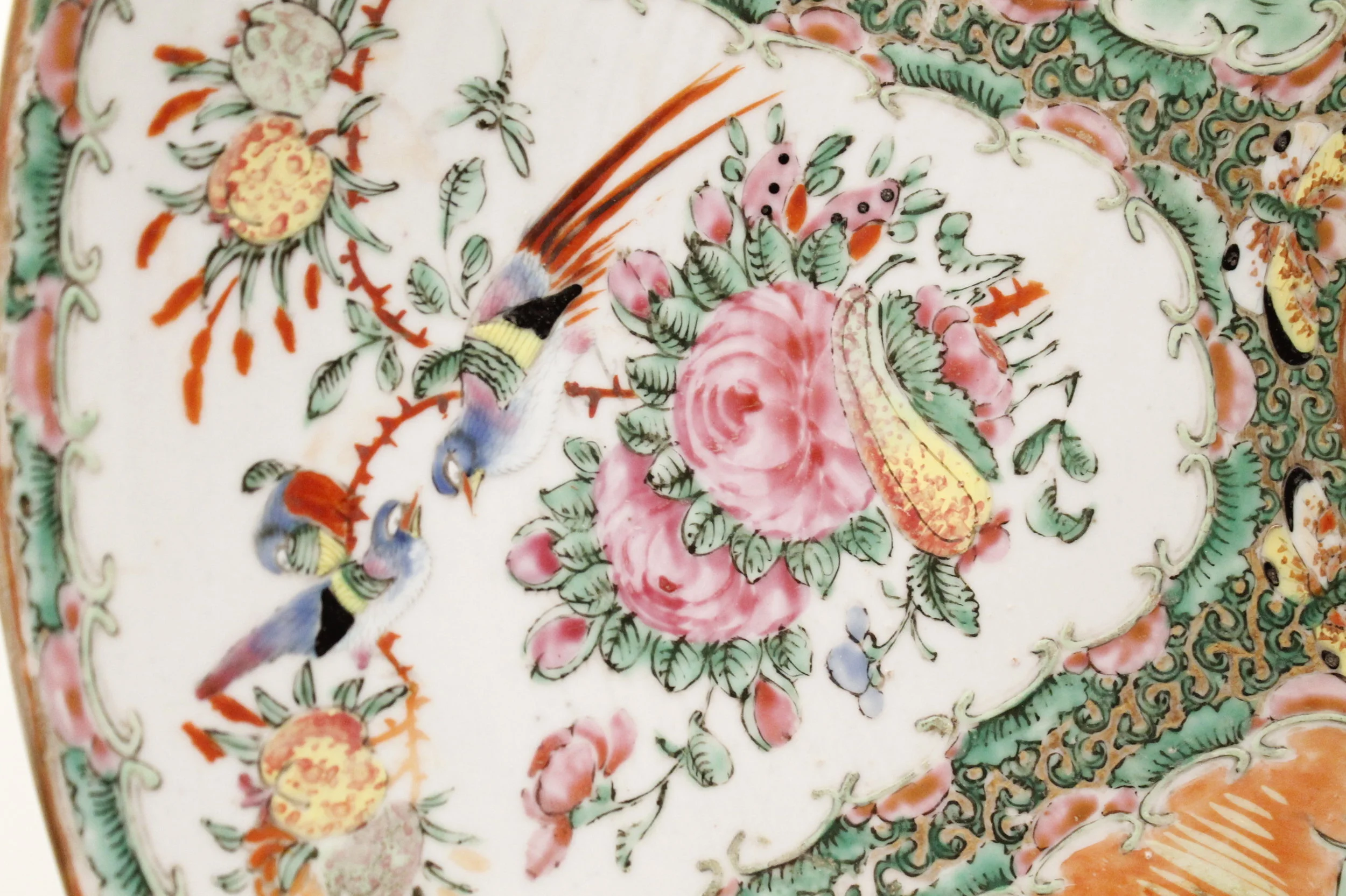 Rose Medallion Round Charger, 19th Century Chinese Export