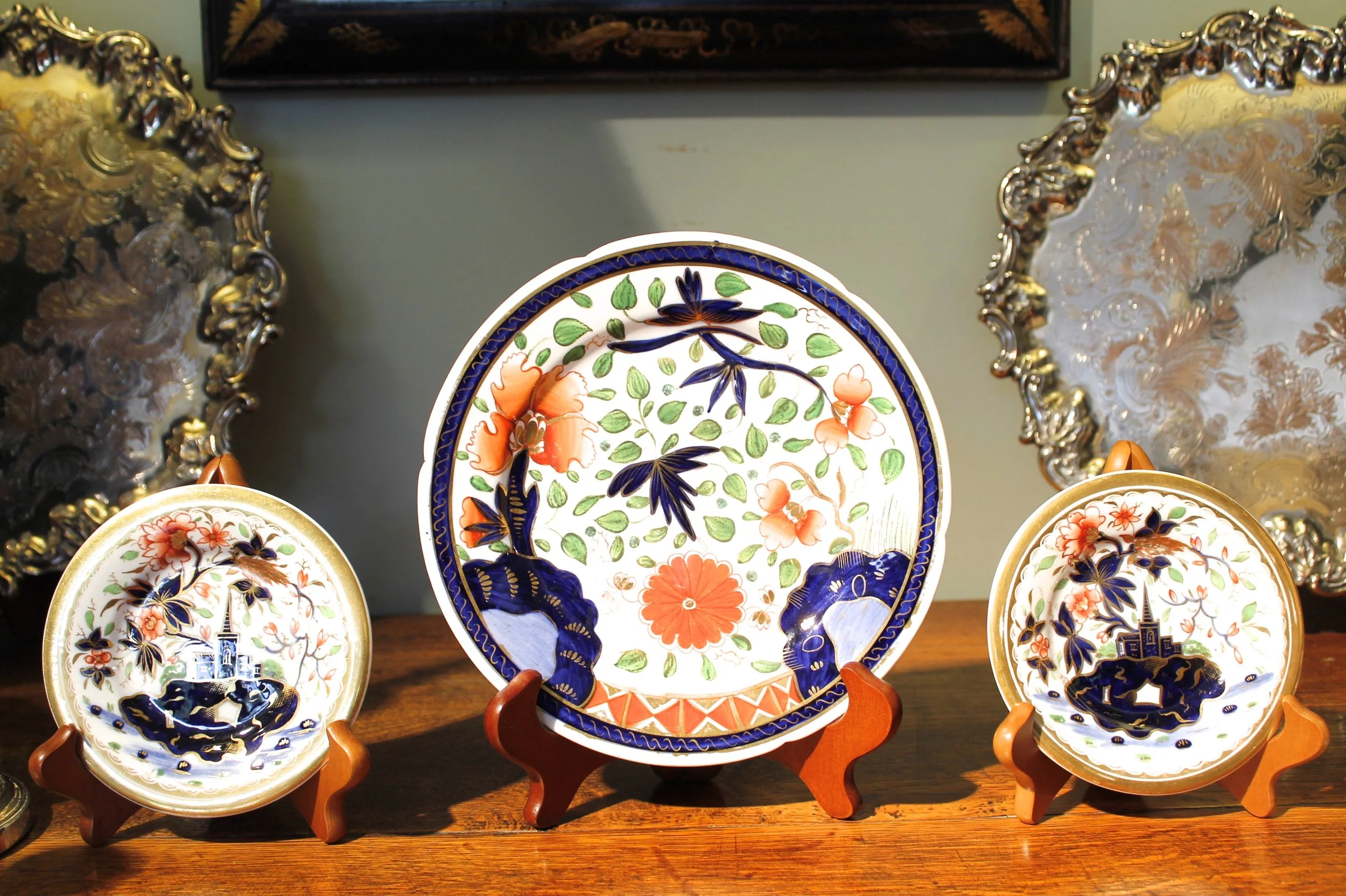 Trio of Coalport Plates Including a Diminutive Pair, Early 19th Century
