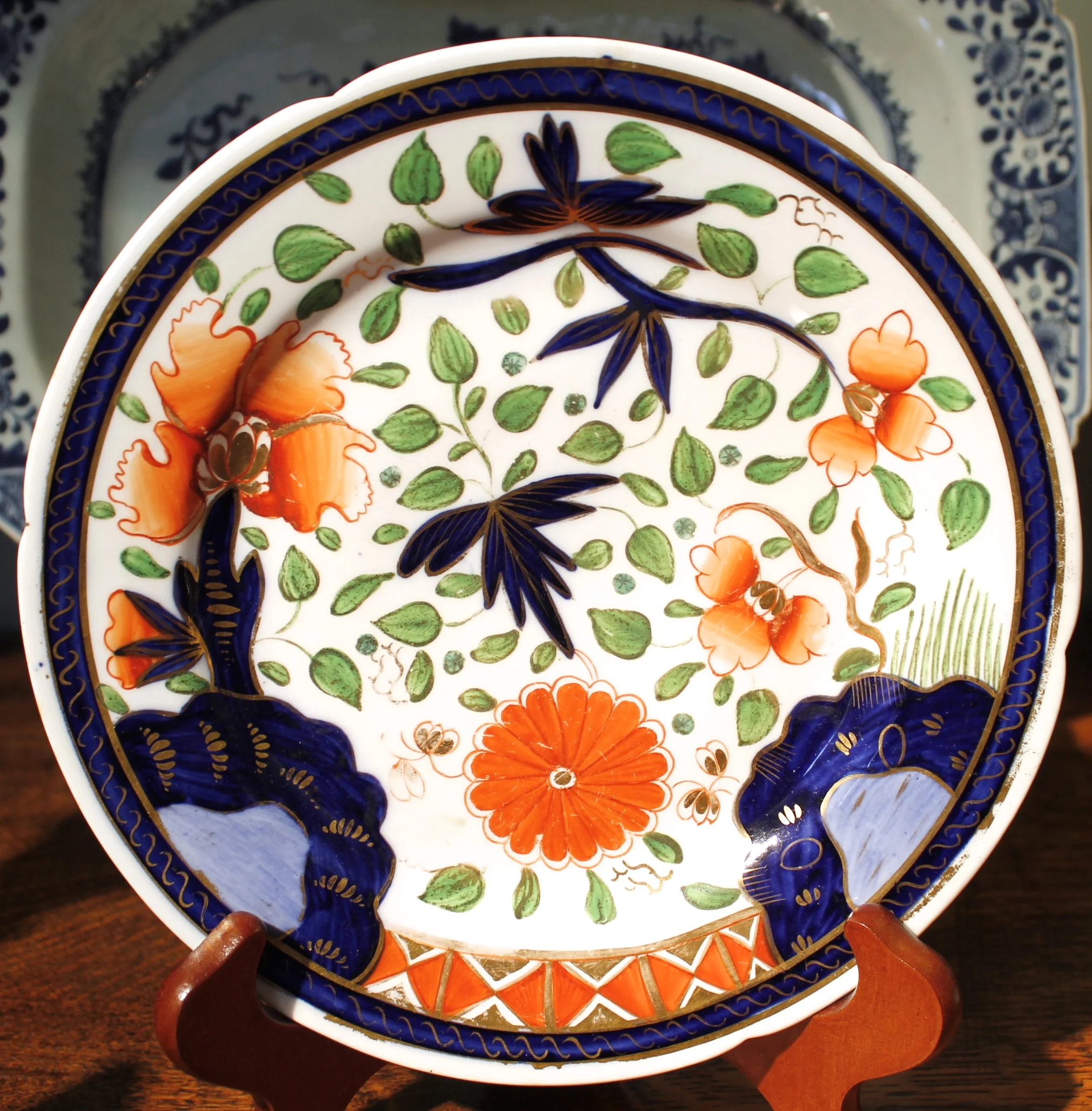 Trio of Coalport Plates Including a Diminutive Pair, Early 19th Century