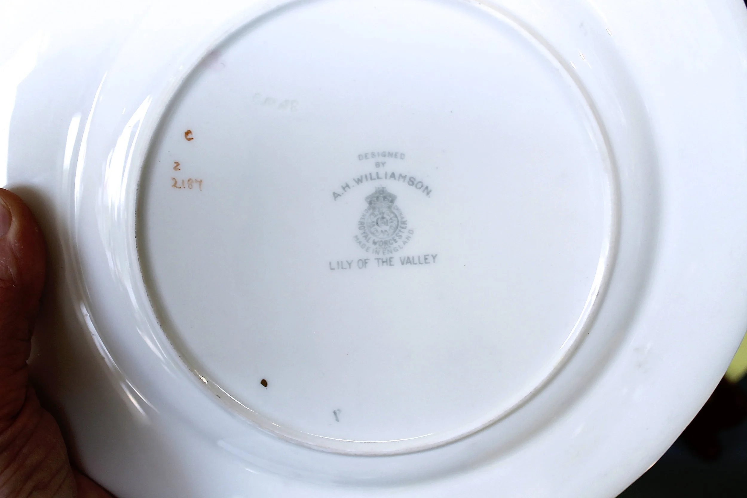 Set of 18 Royal Worcester Yellow Botanical Dessert Plates