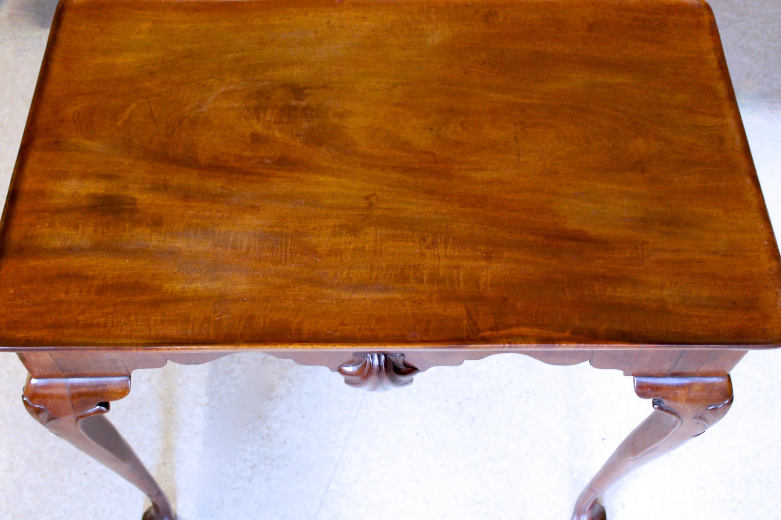 Irish Early George II Period Mahogany Dish Top Tea Table with Shell Carved Knees and Apron