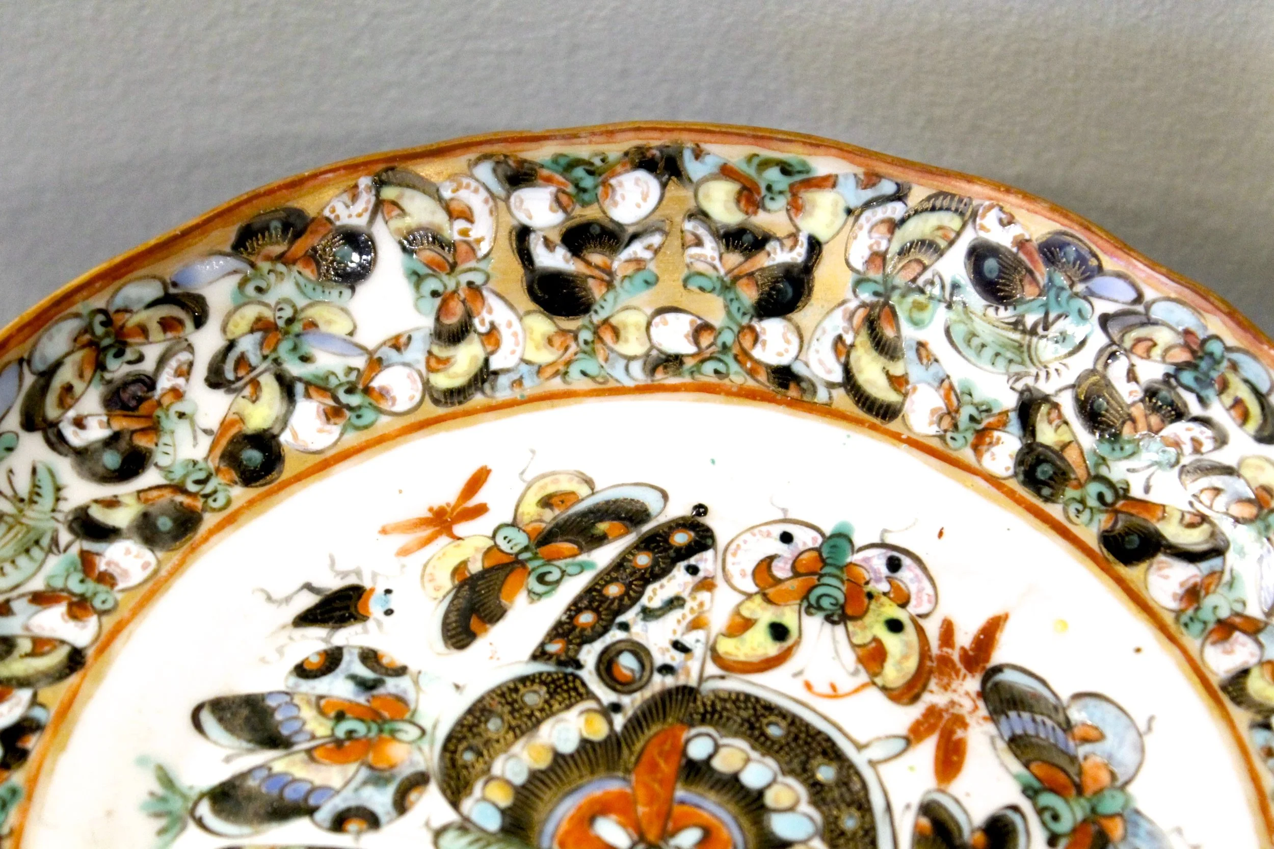 Chinese Export Thousand Butterfly Small Porcelain Cake Stand