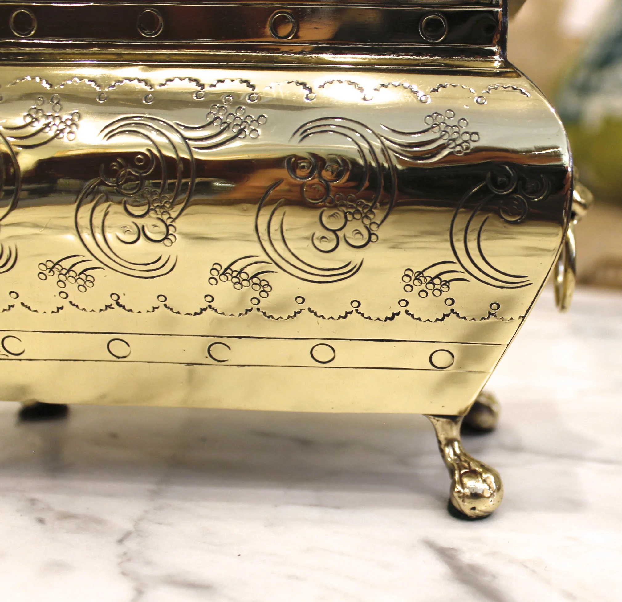 Dutch Bombé Footed Brass Tobacco Box