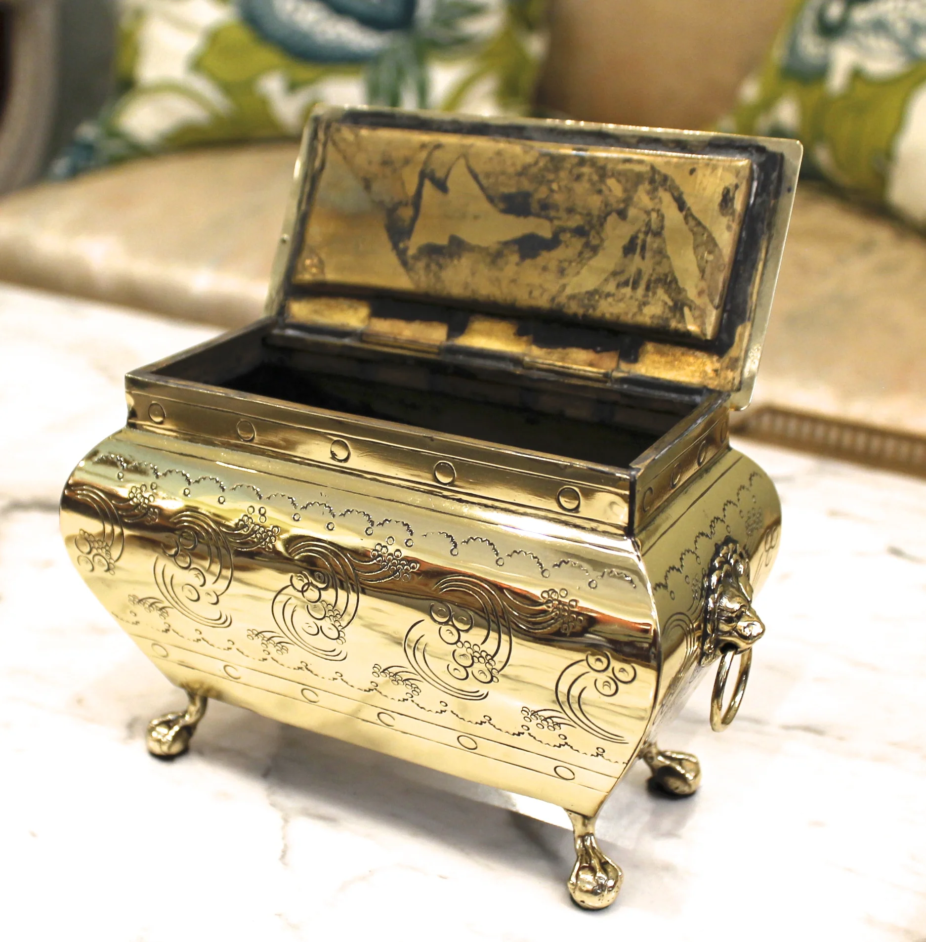 Dutch Bombé Footed Brass Tobacco Box