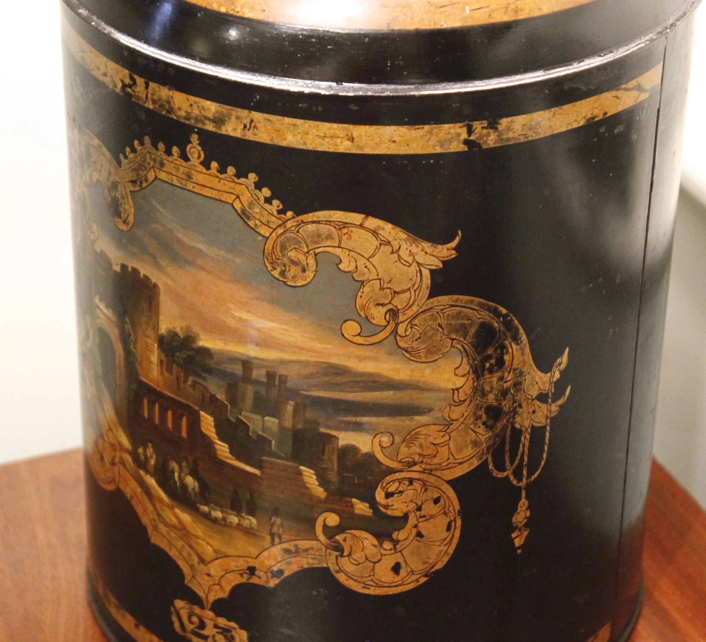 Tôle Tea Cannister Lamp with Gilding and Castle Scene