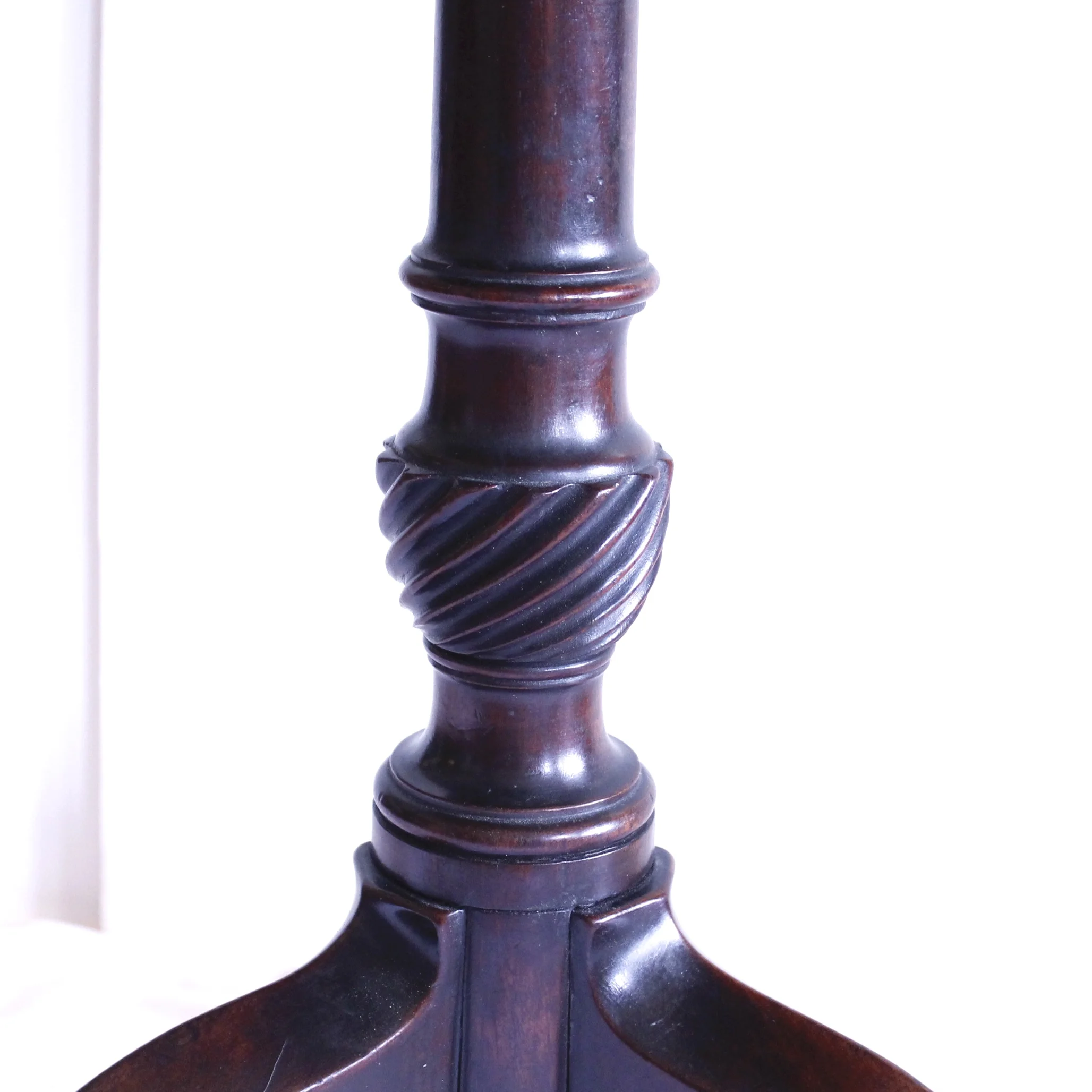 George II Period Mahogany Dish Top Tilt Top Table