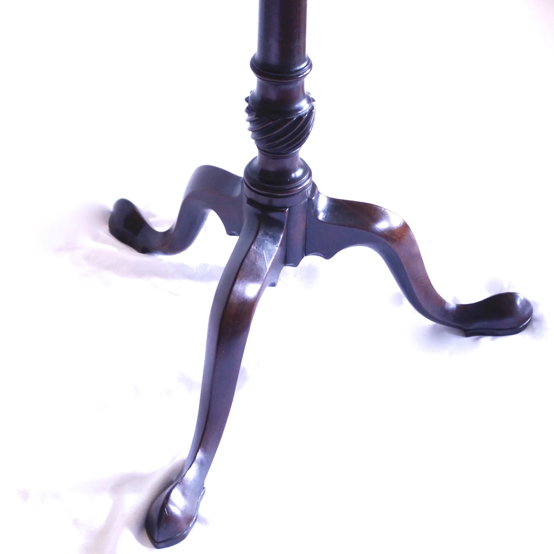 George II Period Mahogany Dish Top Tilt Top Table