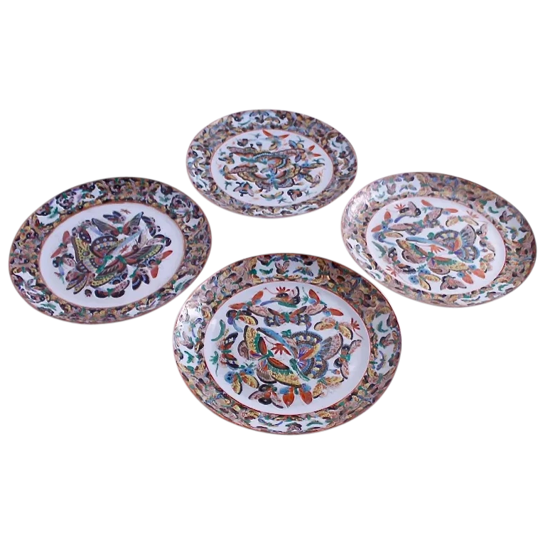 Four Polychrome and Gilt Chinese Export Thousand Butterfly Pattern Plates
