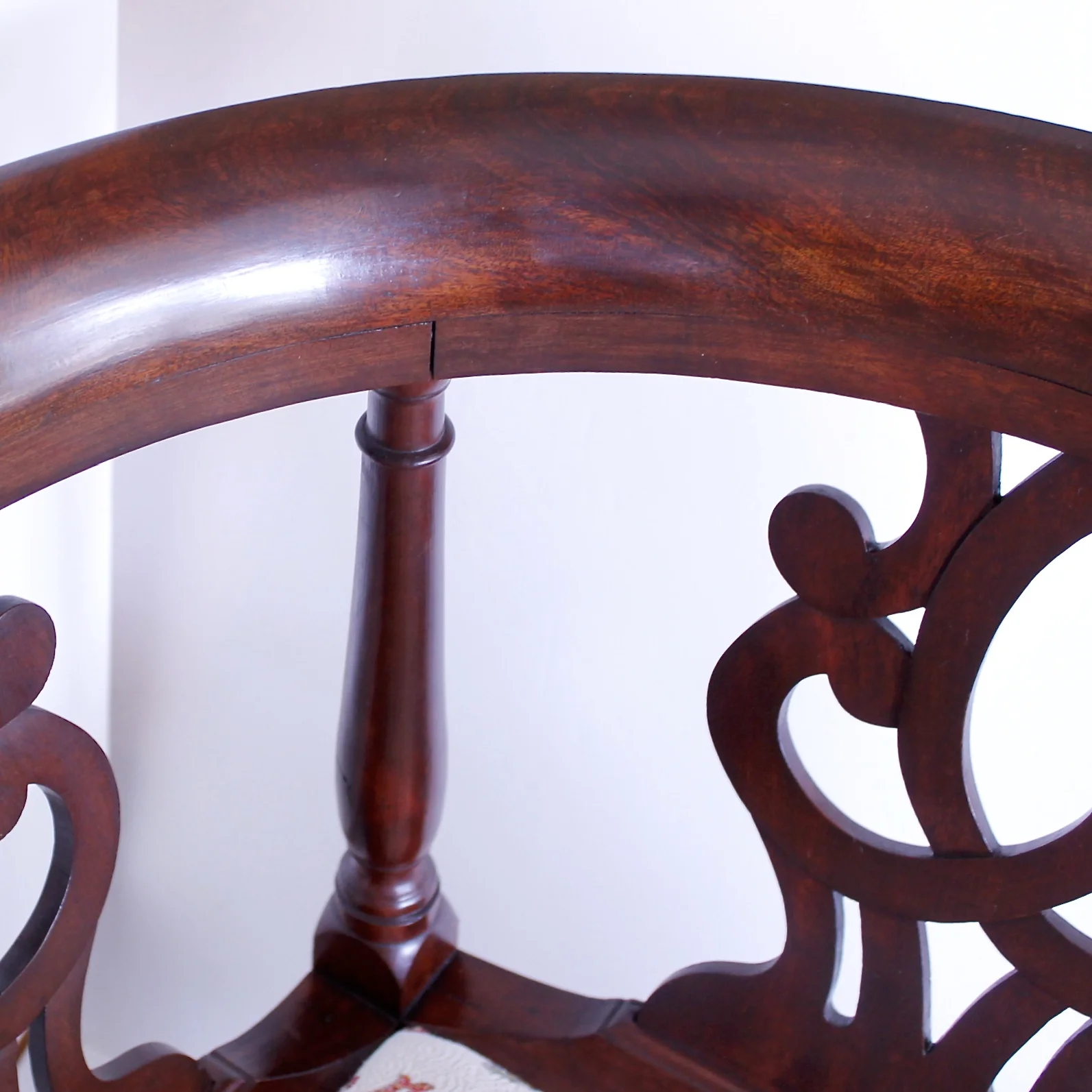 American 18th Century Mahogany Corner Chair