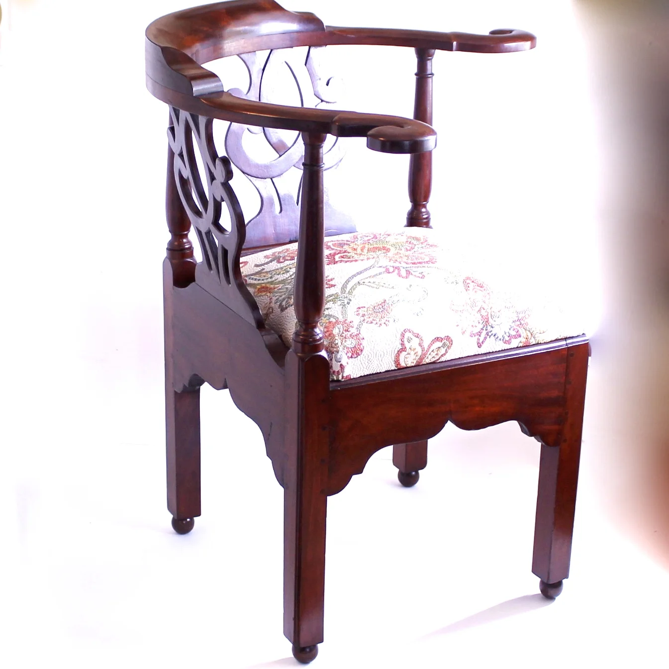 American 18th Century Mahogany Corner Chair