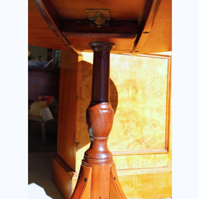 Late George III Period Mahogany Tilt Top Table