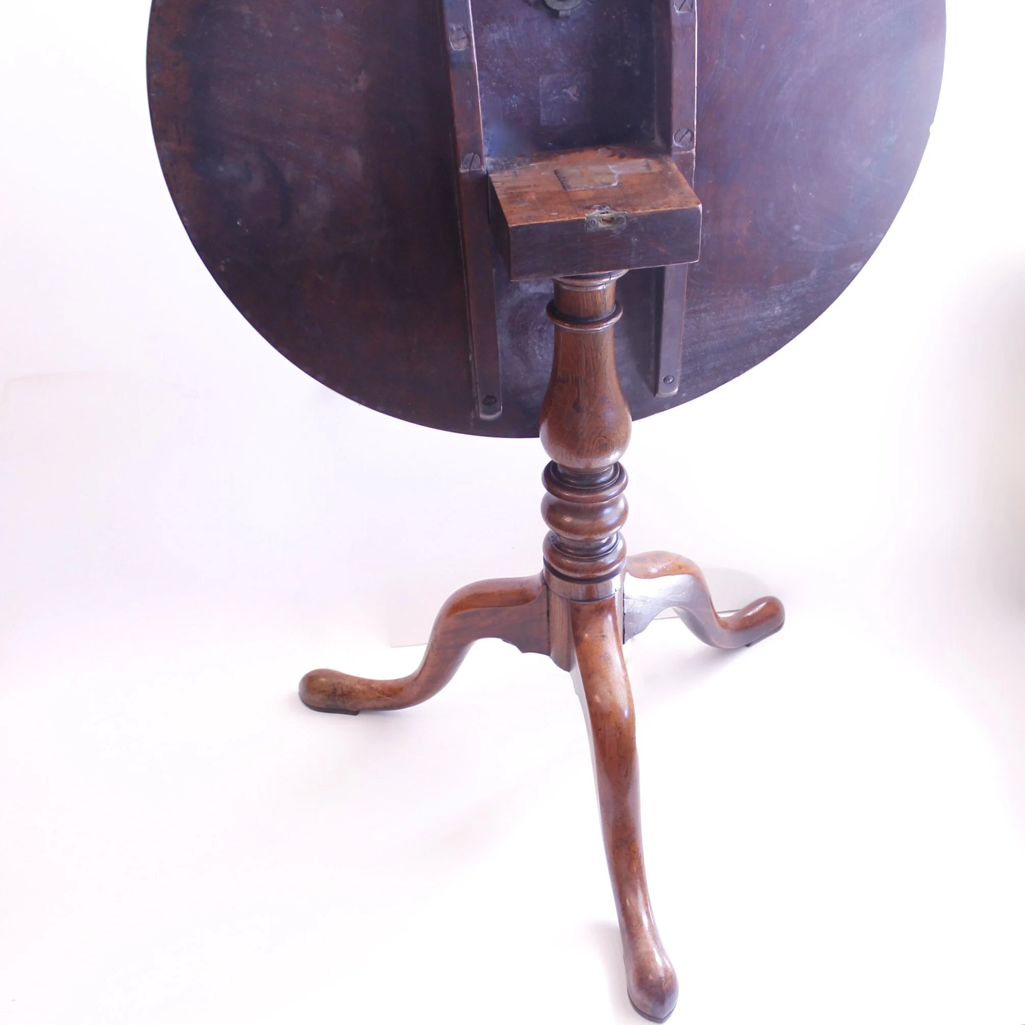 George III Provincial Figured Mahogany Tilt Top Table