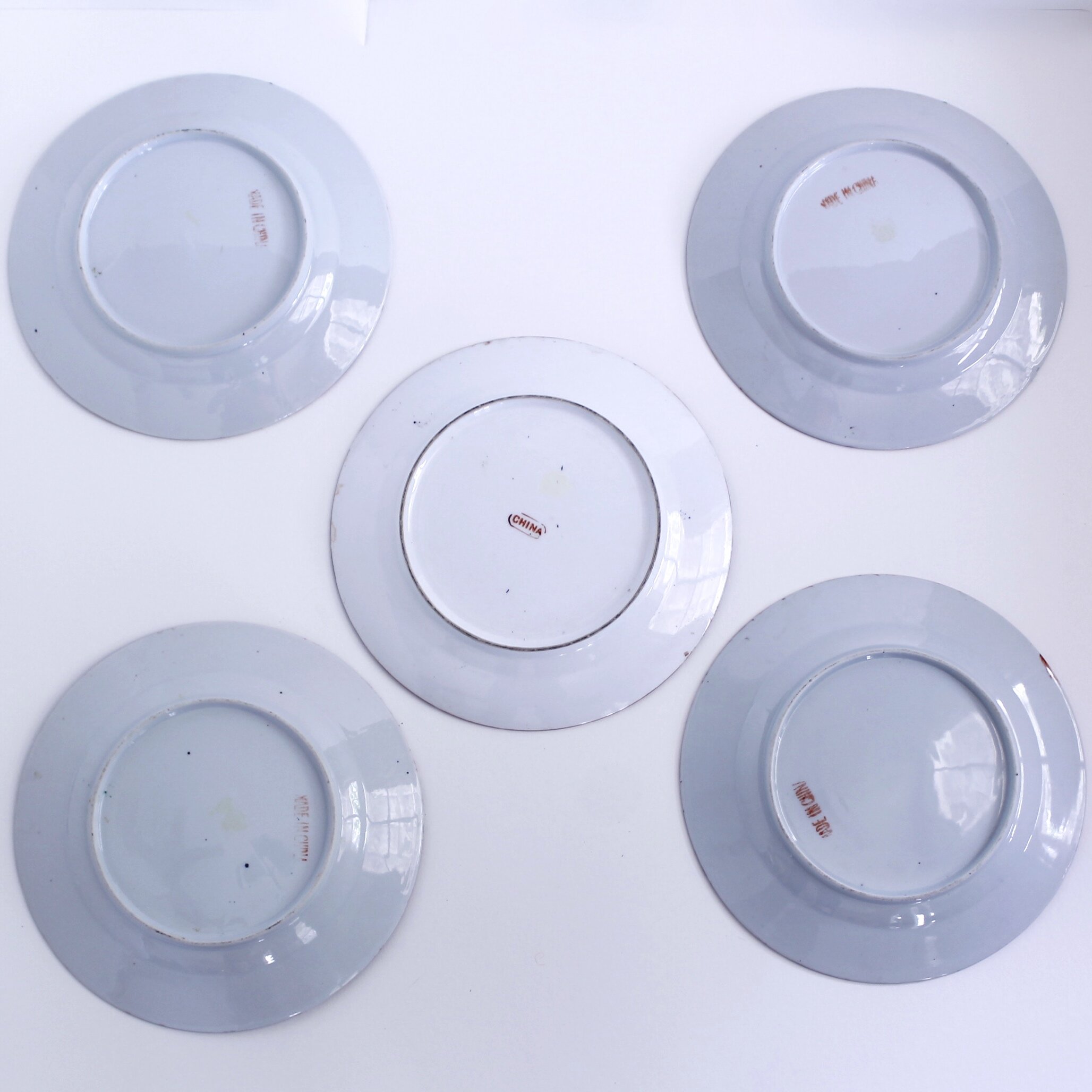 Five “Thousand Butterfly” Pattern Chinese Export Porcelain Plates