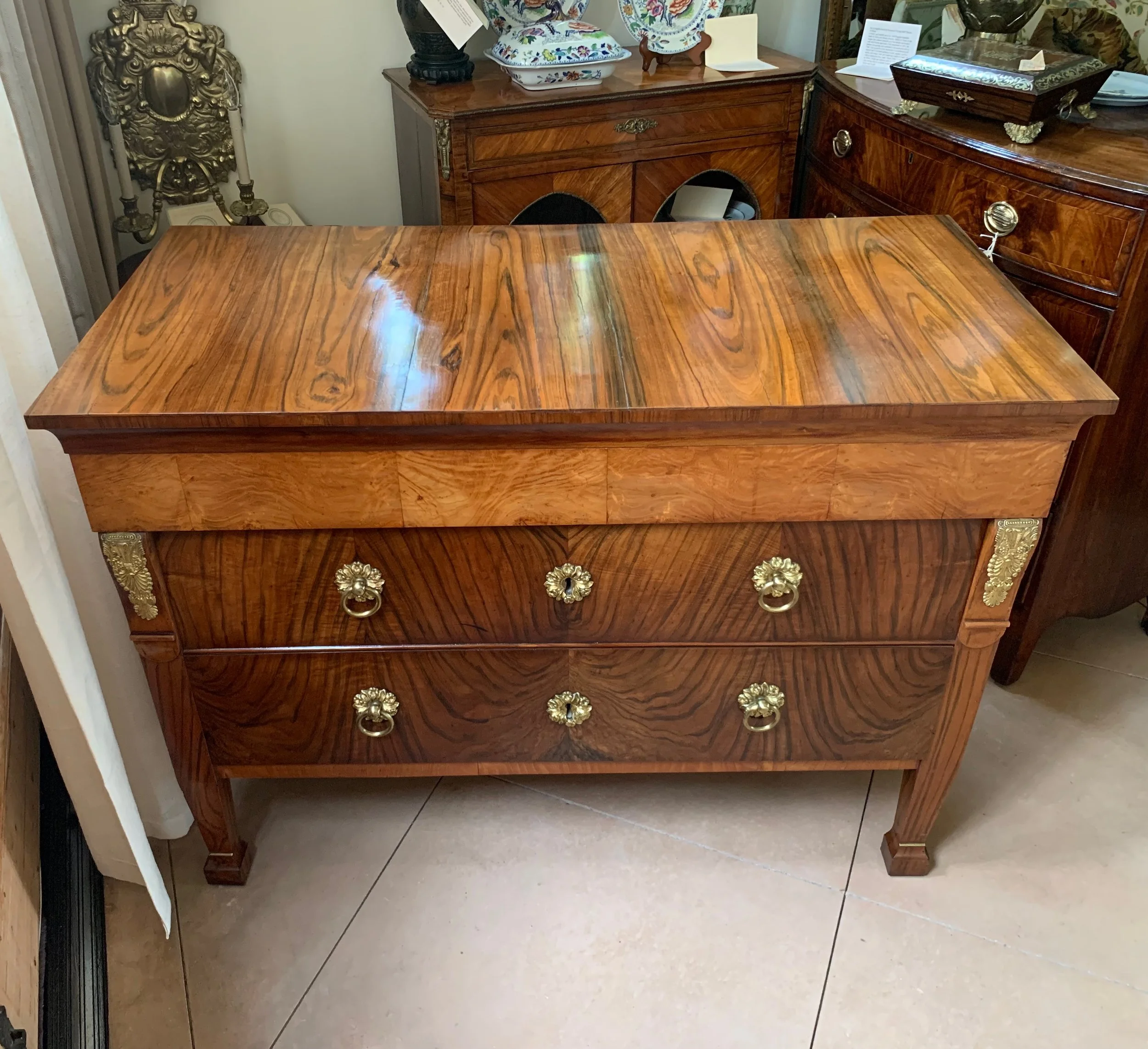 antique-Italian-Neoclassical-Commode-with-Fancy-Brass-hardware (12)