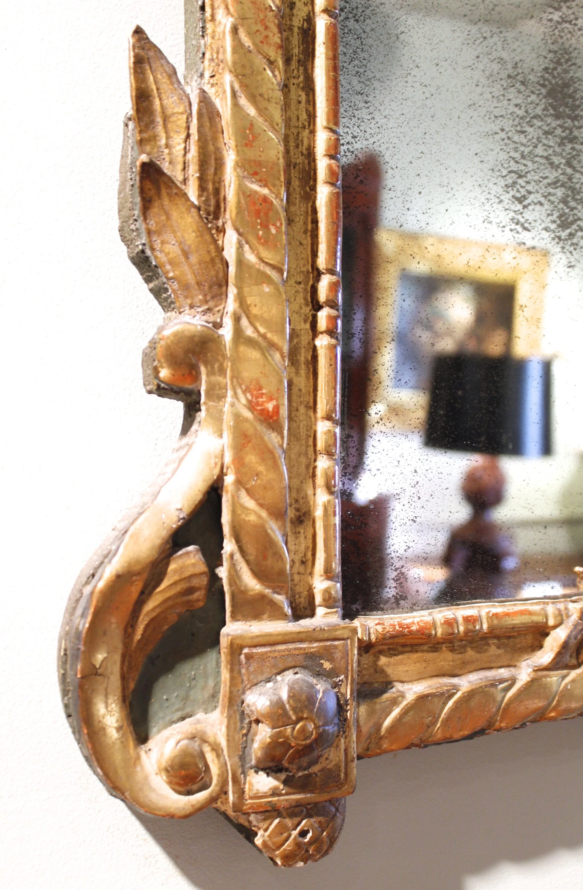 Early Louis XV Period Painted and Carved Giltwood Mirror