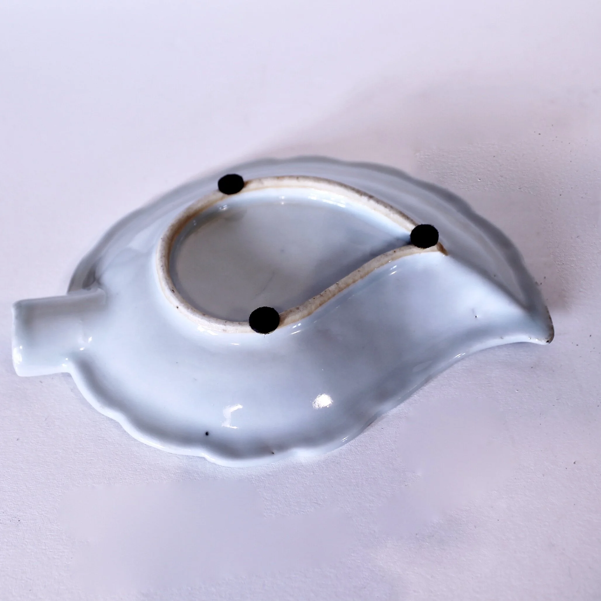 Chinese Export Nanking Porcelain Sauceboat and Undertray