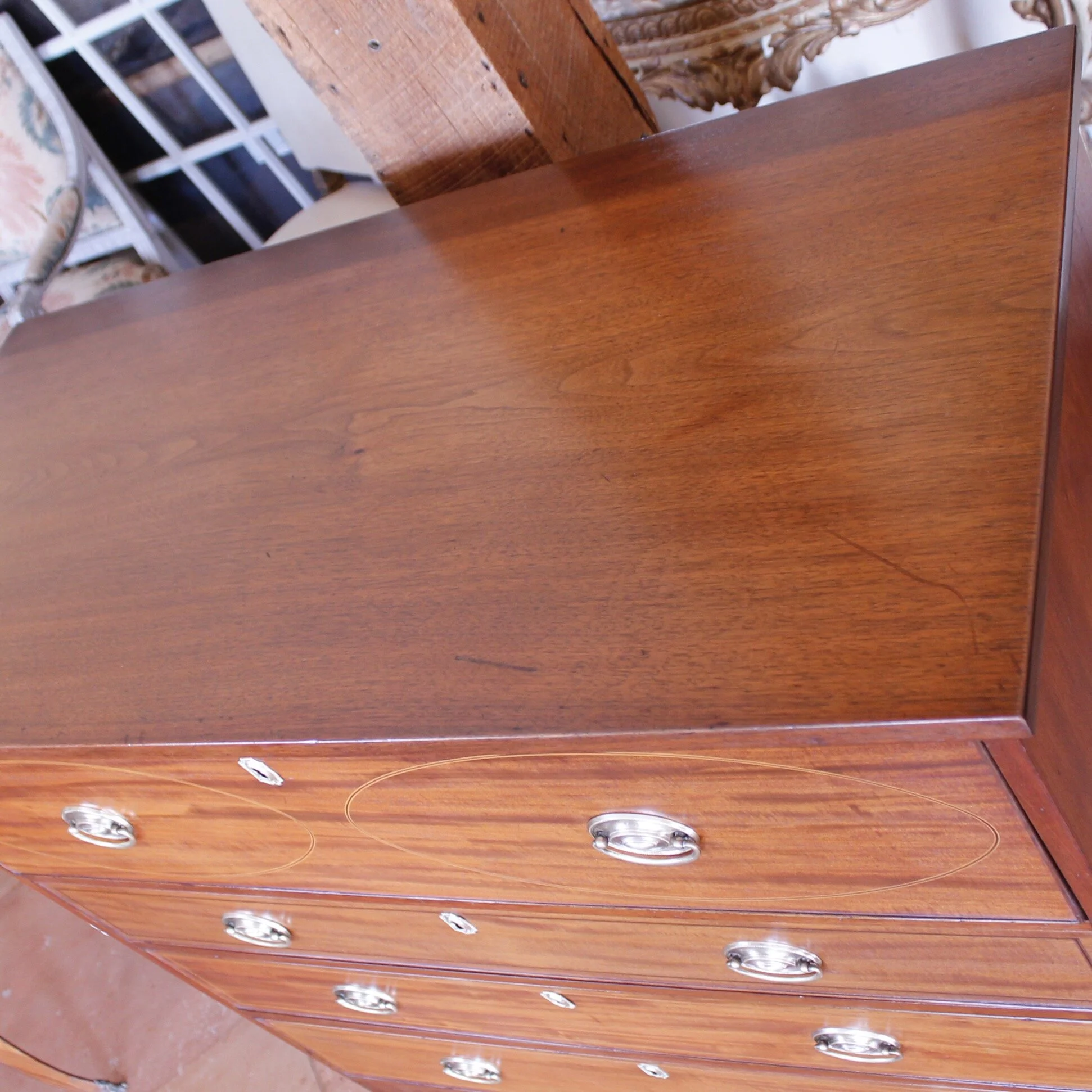 American Federal Mid-Atlantic Inlaid Mahogany Chest of Drawers