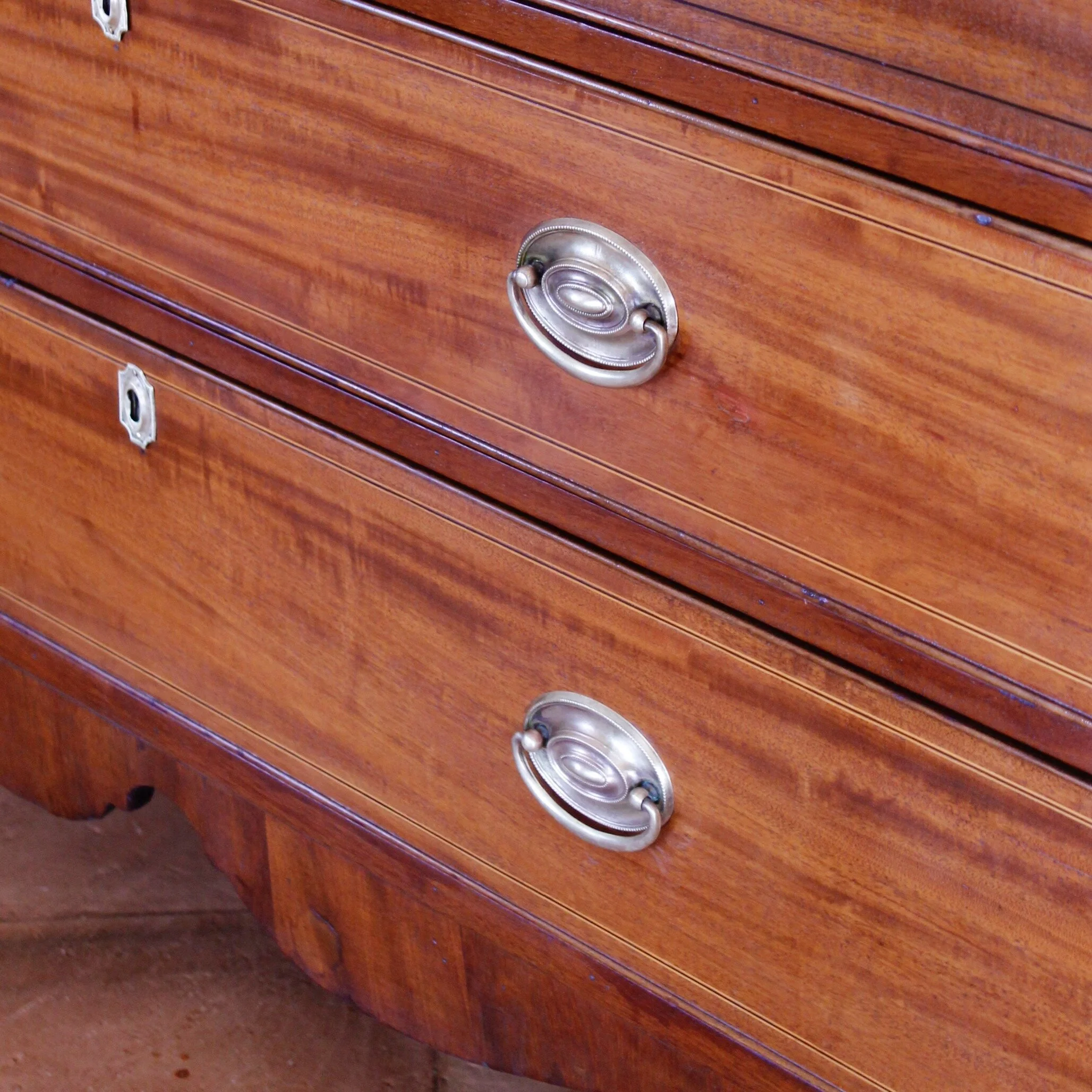 American Federal Mid-Atlantic Inlaid Mahogany Chest of Drawers