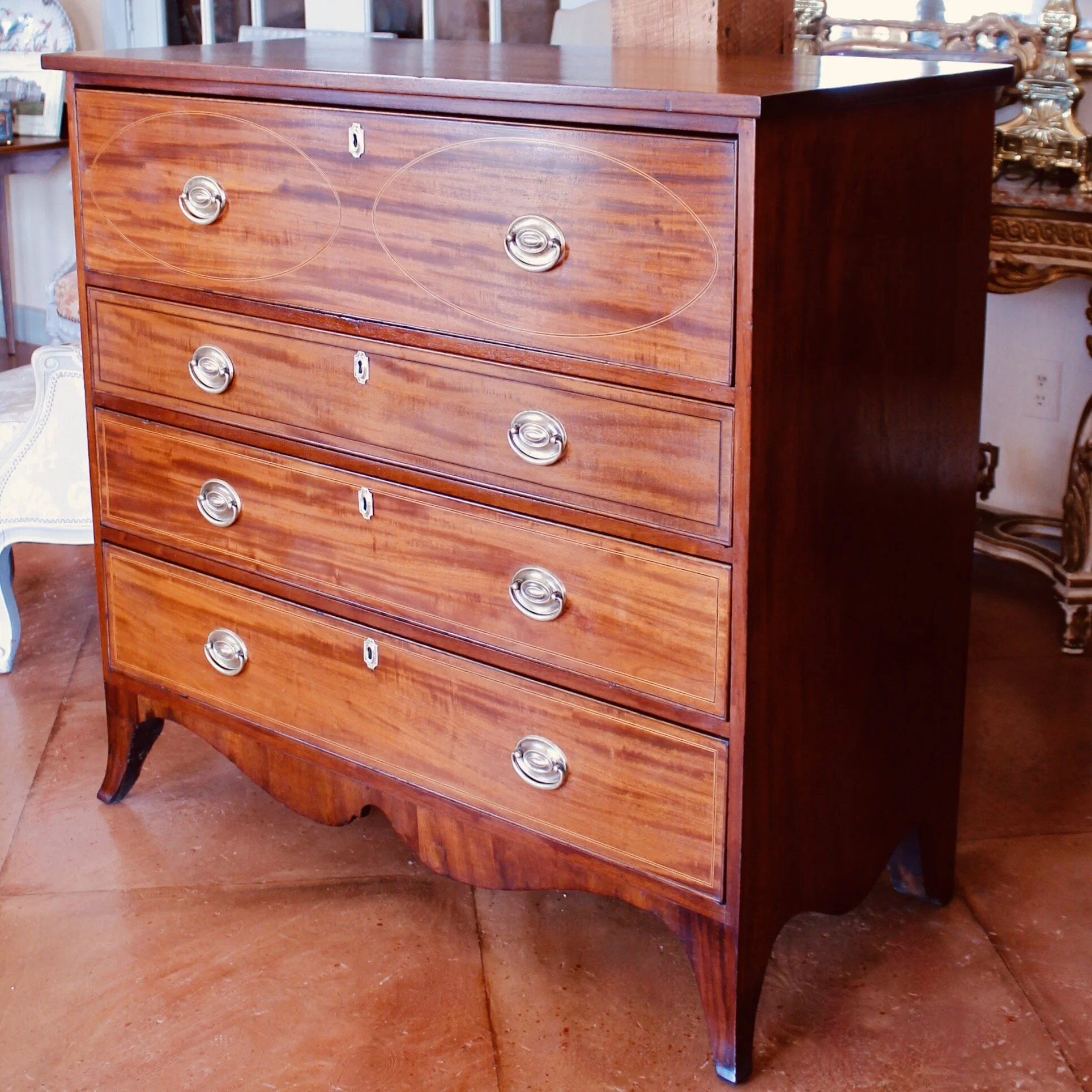 American Federal Mid-Atlantic Inlaid Mahogany Chest of Drawers