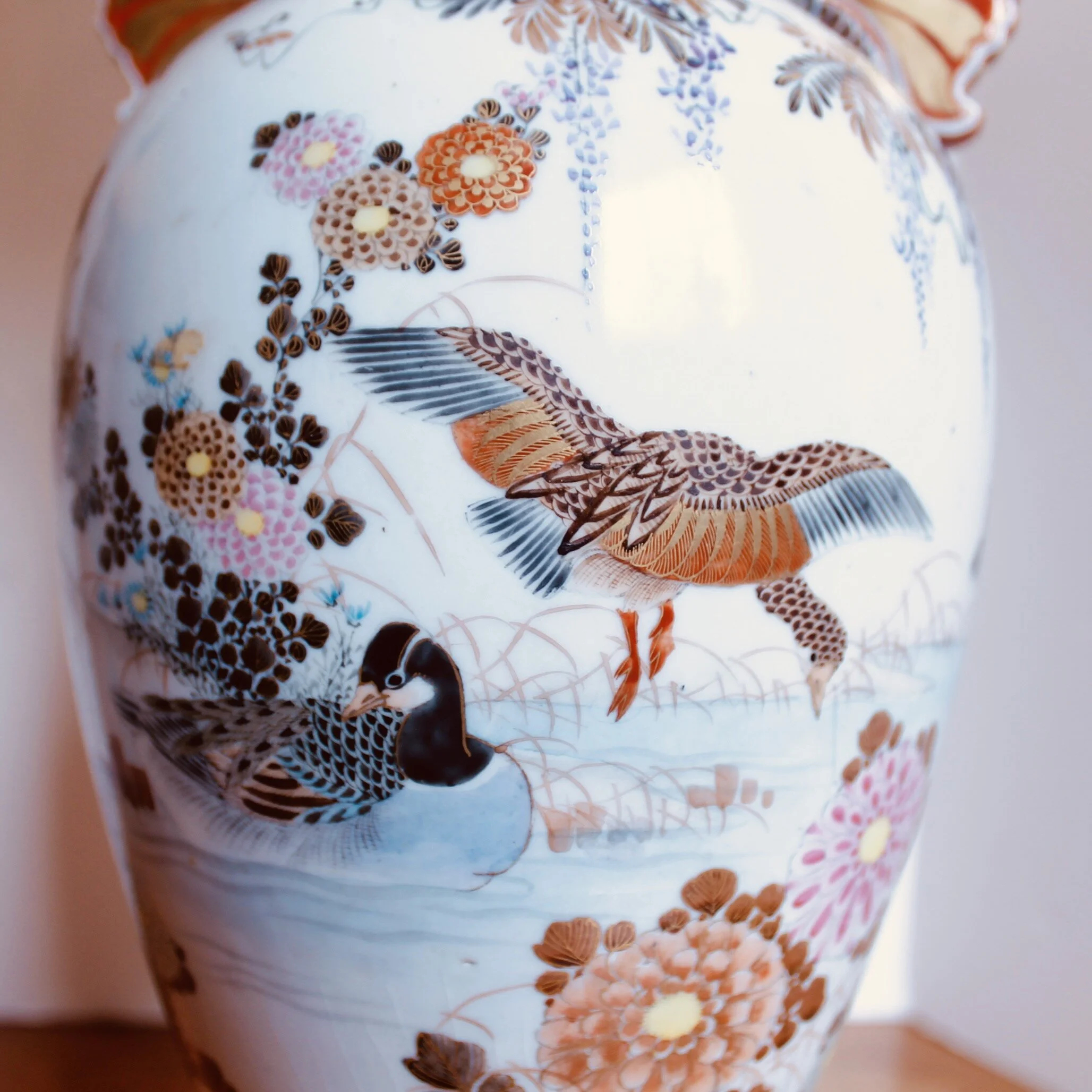 Japanese Satsuma Ware Porcelain Vase LampJapanese Satsuma Ware Porcelain Vase Lamp