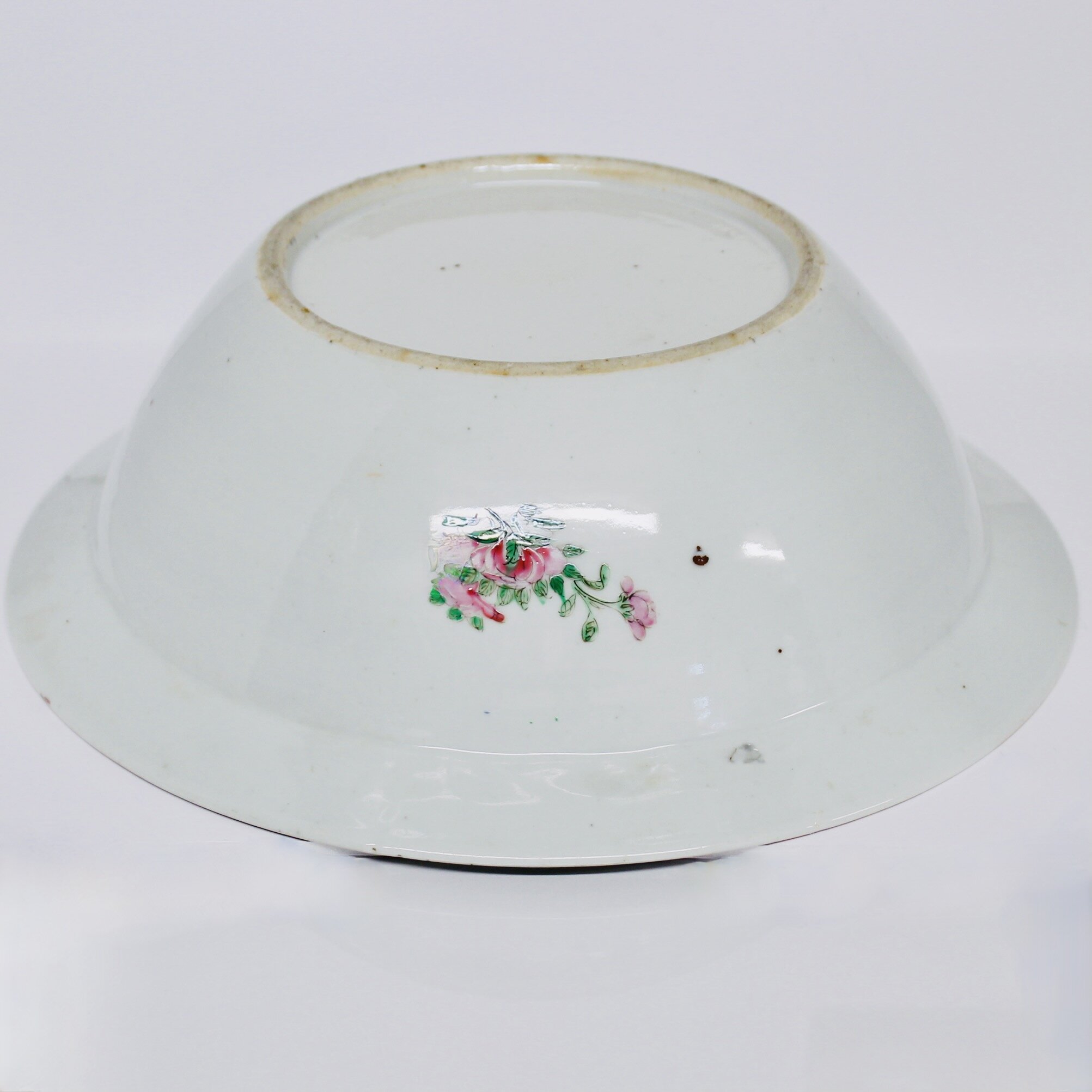 Large Rose Medallion Chinese Export Porcelain Basin Bowl