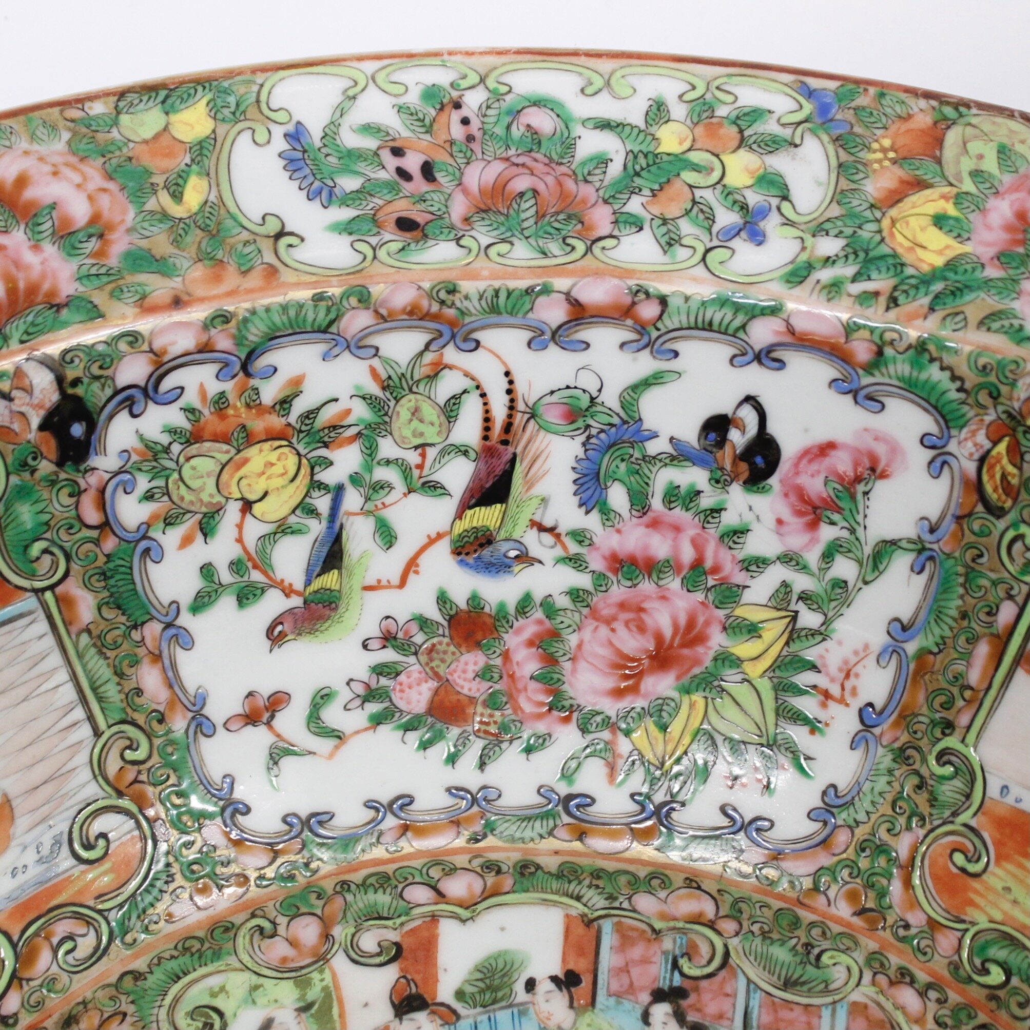 Large Rose Medallion Chinese Export Porcelain Basin Bowl