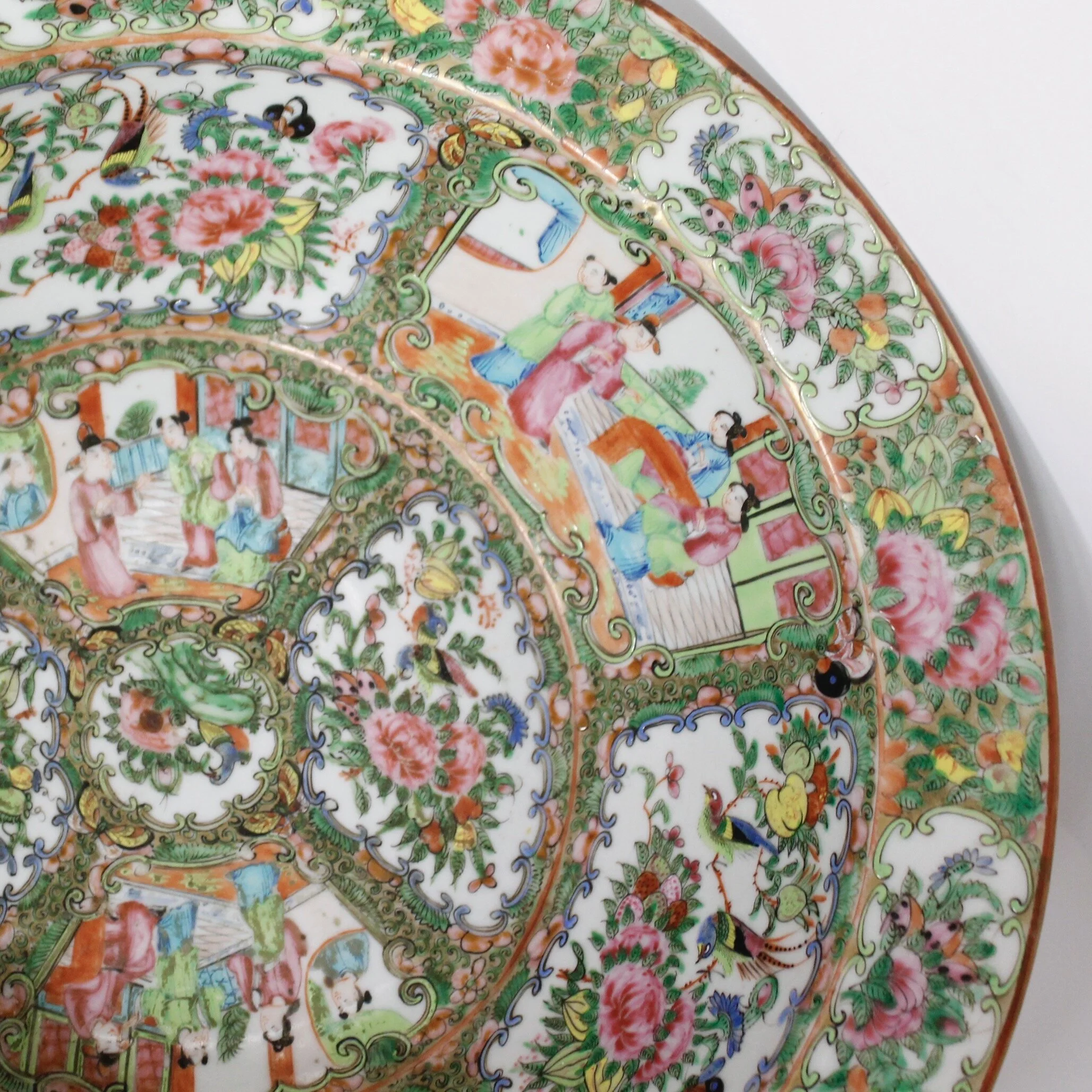 Large Rose Medallion Chinese Export Porcelain Basin Bowl