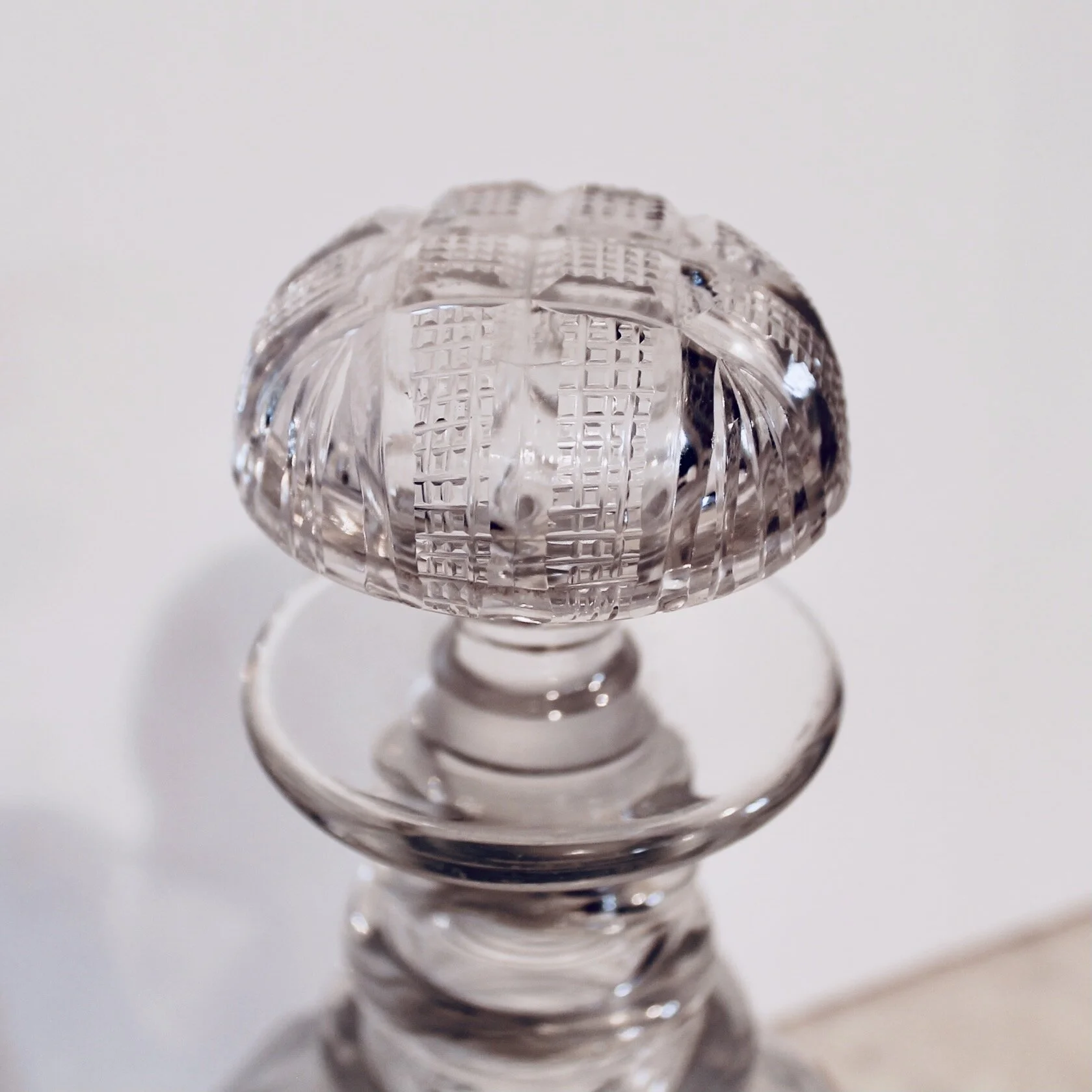 Anglo-Irish Early 19th Century Cut Glass Decanter