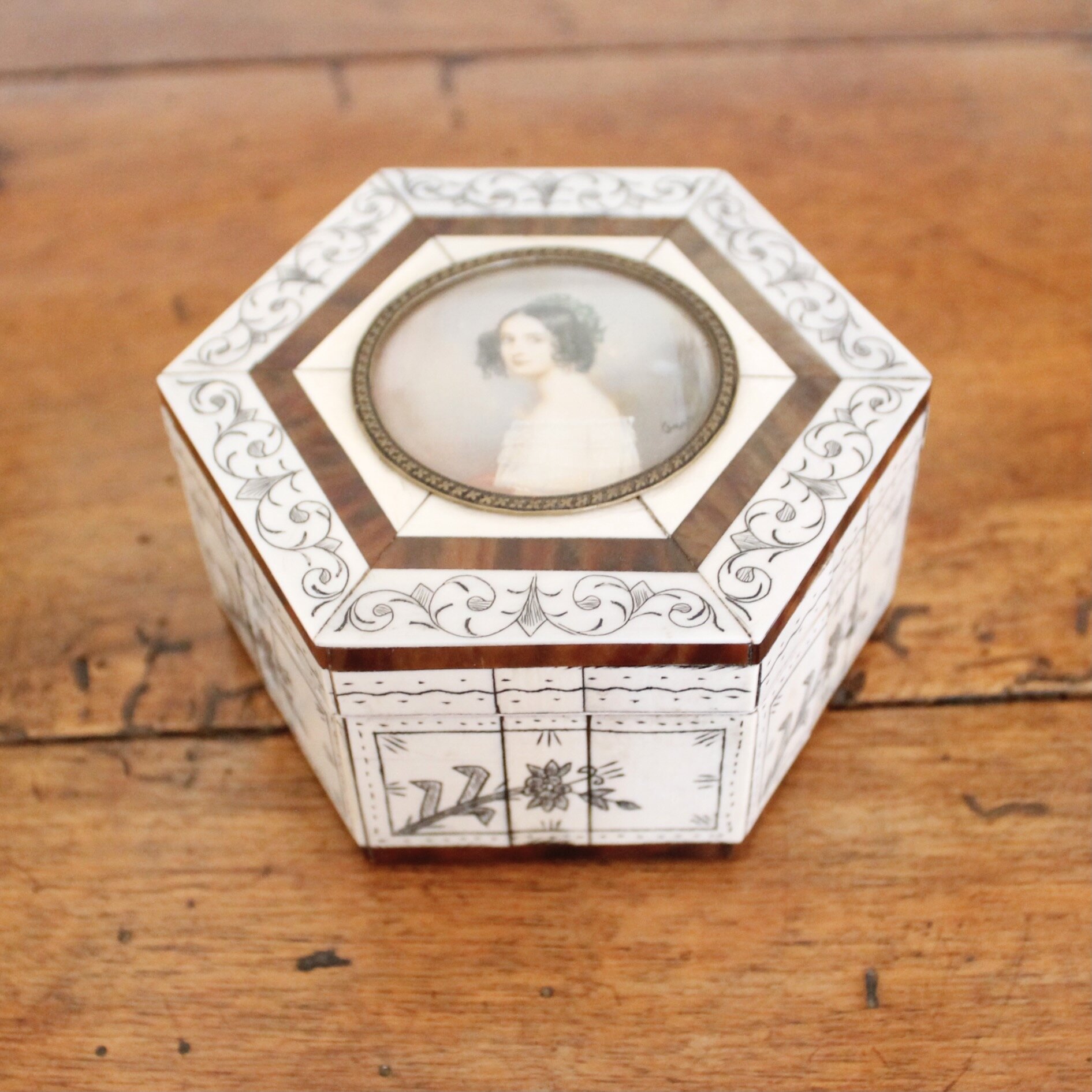Anglo Indian Bone and Tortoiseshell Box with Miniature Portrait of a Lady, 19th Century