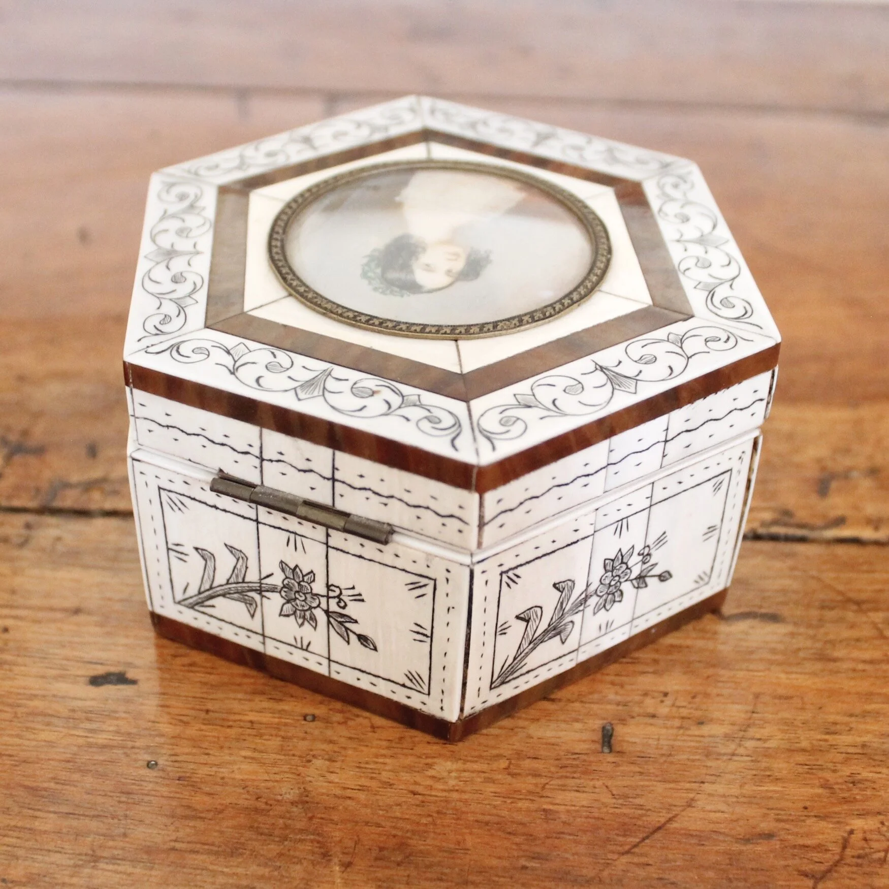 Anglo Indian Bone and Tortoiseshell Box with Miniature Portrait of a Lady, 19th Century
