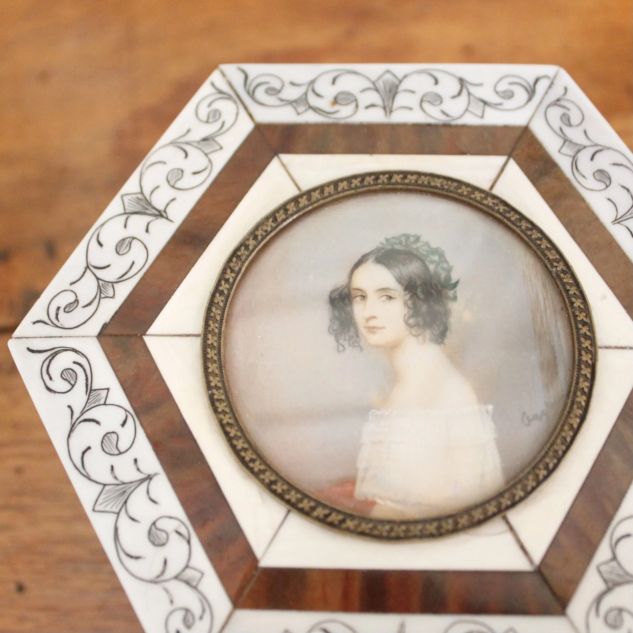 Anglo Indian Bone and Tortoiseshell Box with Miniature Portrait of a Lady, 19th Century