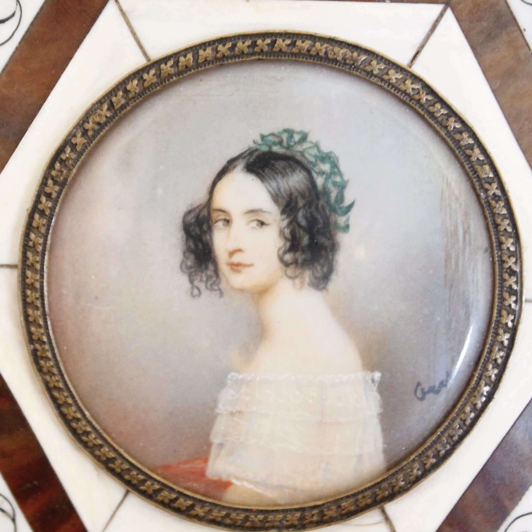 Anglo Indian Bone and Tortoiseshell Box with Miniature Portrait of a Lady, 19th Century