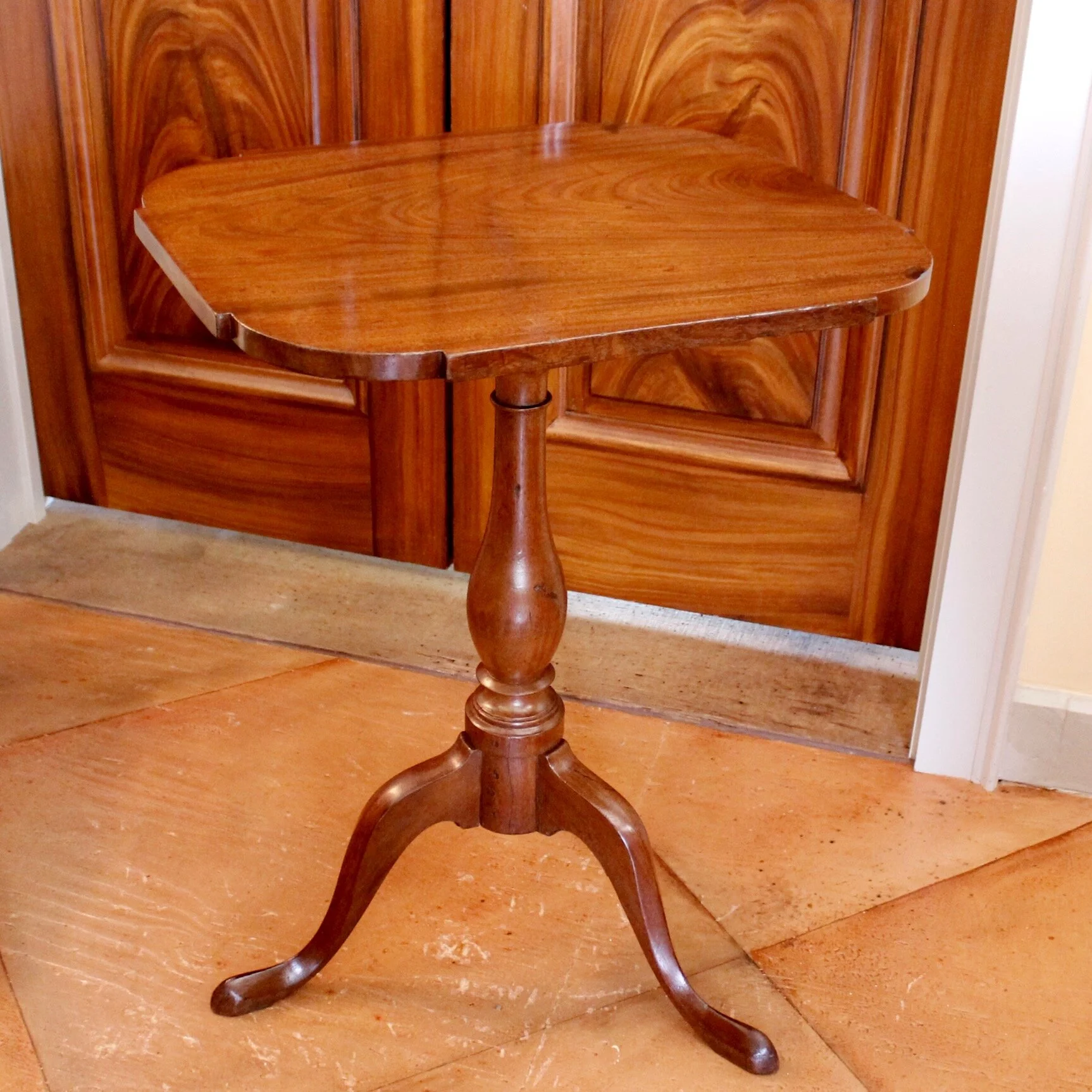 American Federal Mahogany Tilt Top Candlestand Table, New England